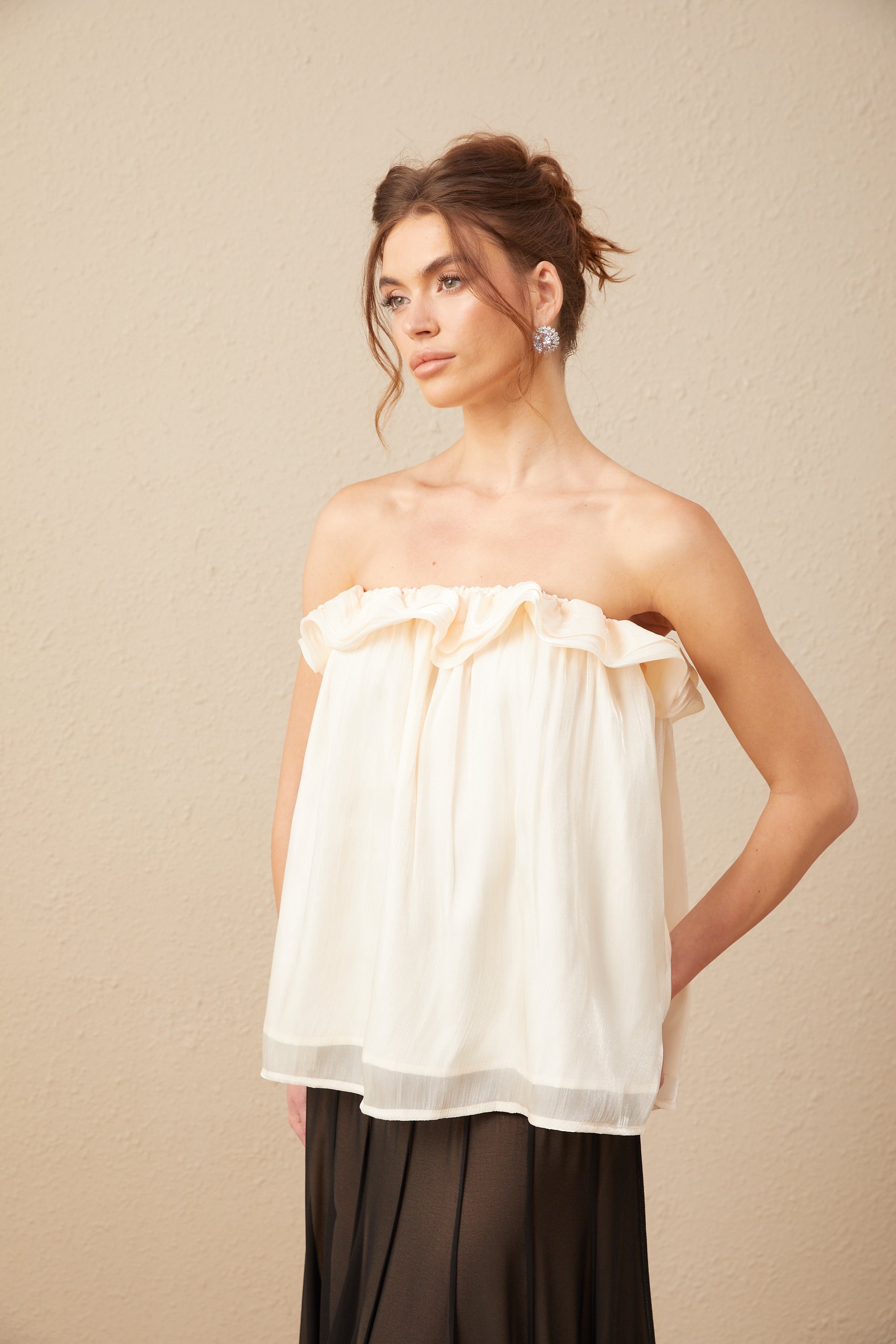 Adèle off-shoulder ruffled top