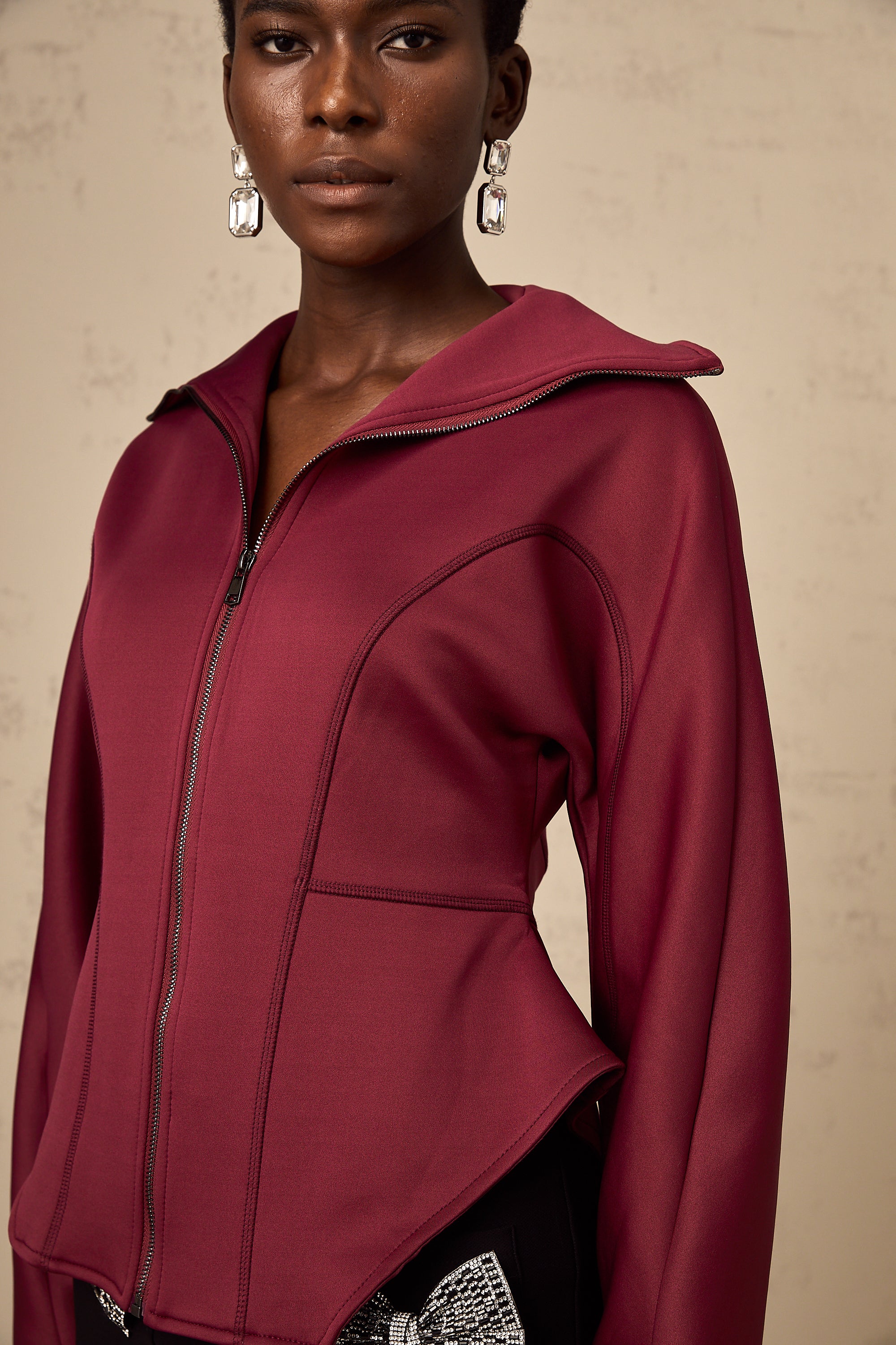 Manuela wine-red curved-hem jacket