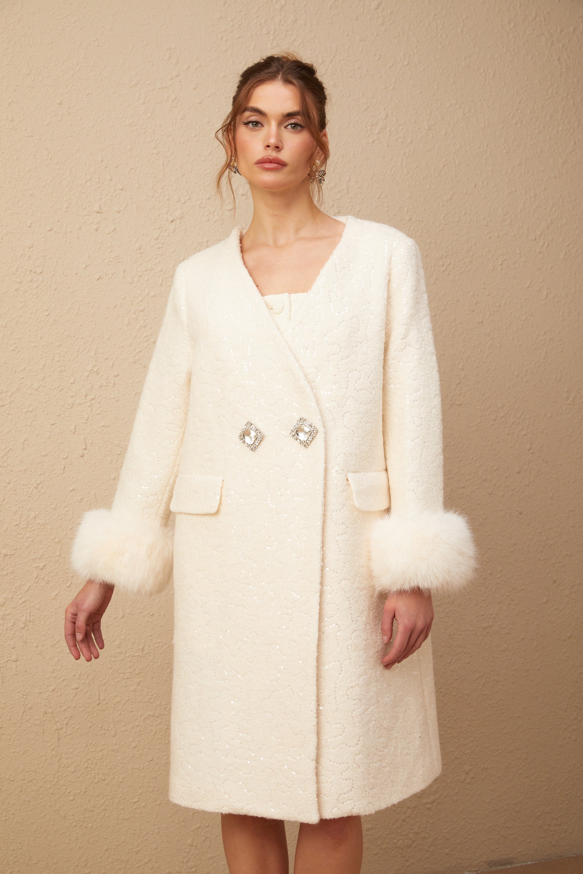 Giovanna white collarless textured fur coat