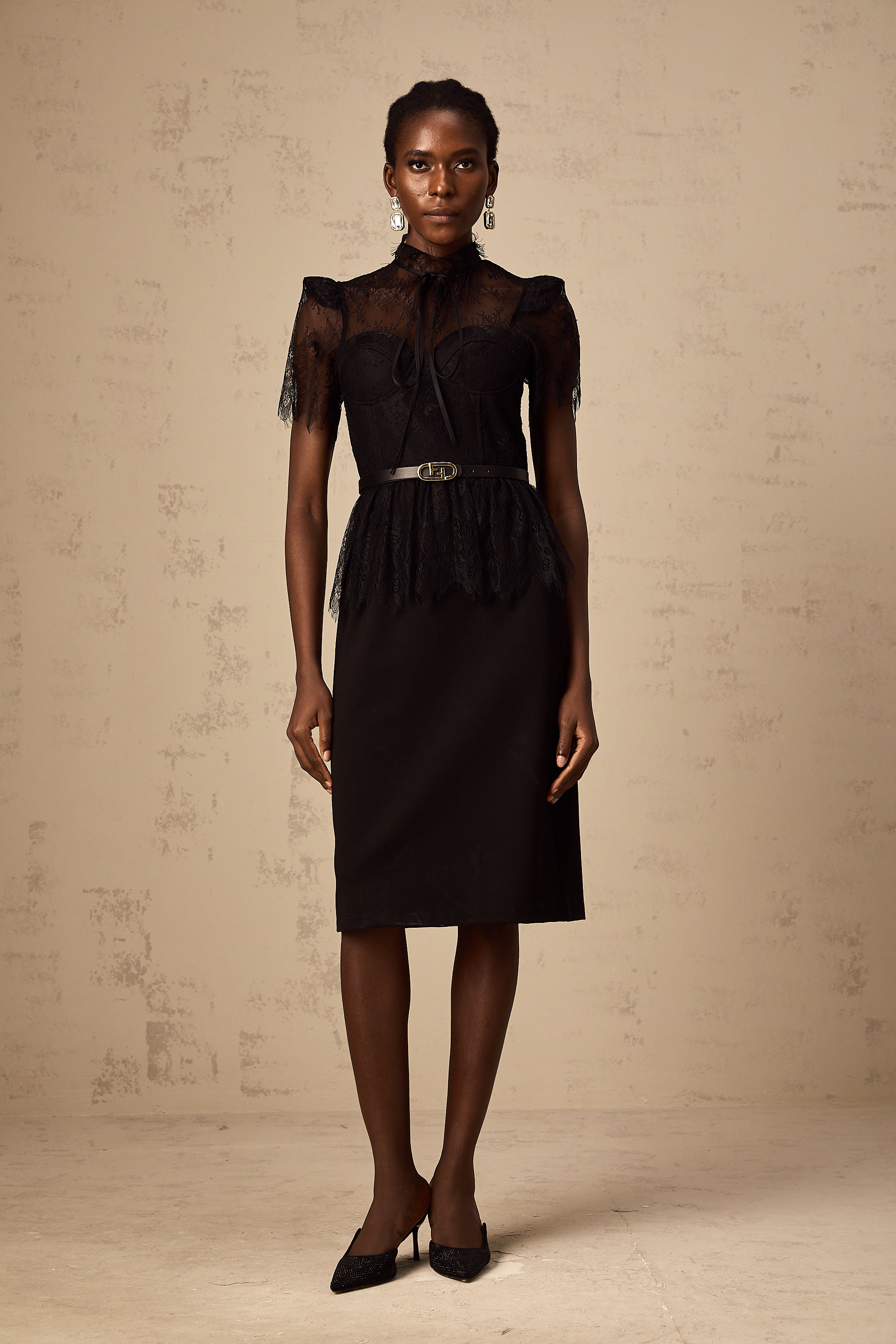 Thérèse black guipure-lace panelled midi dress