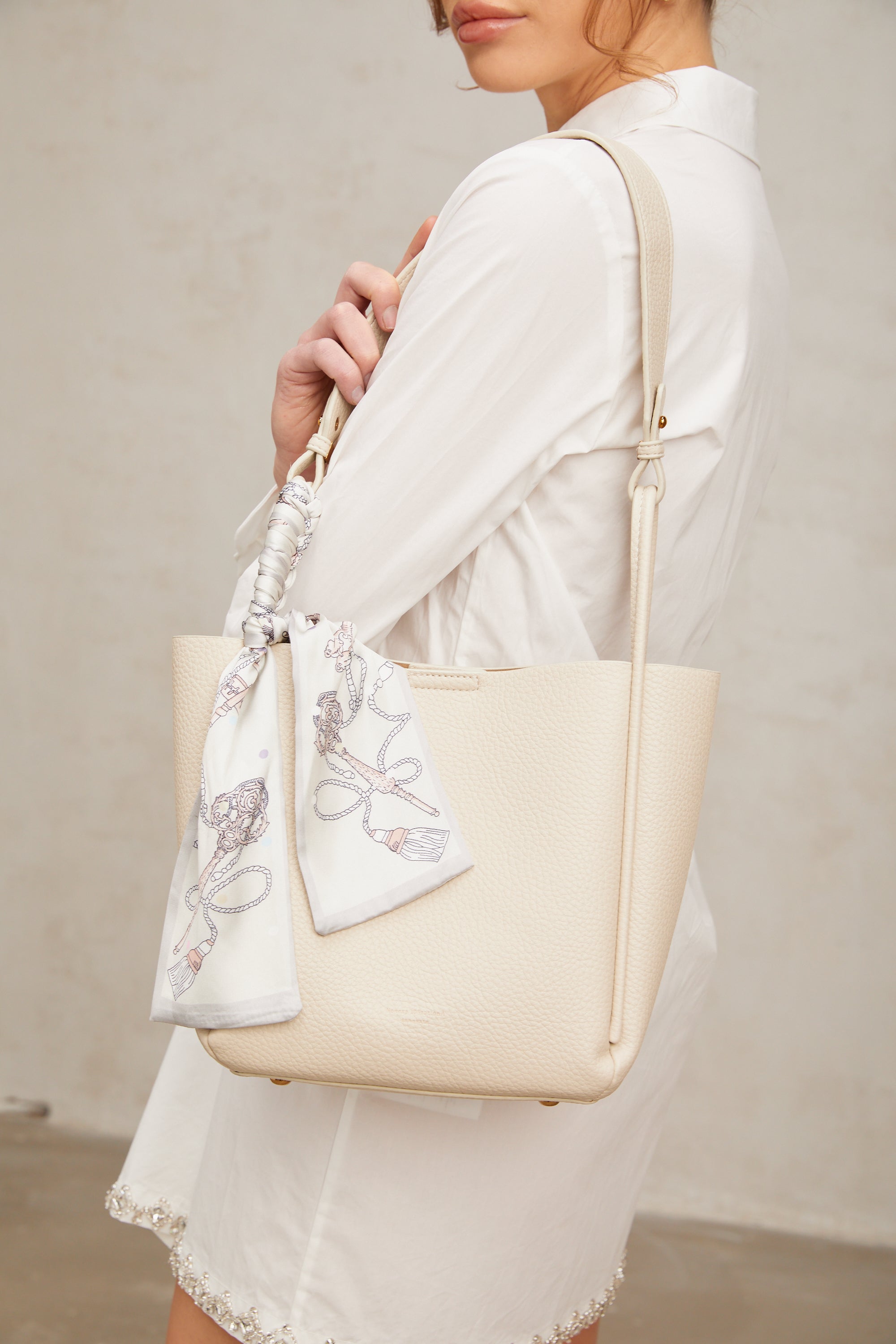 Zahra white scarf-detail tote bag