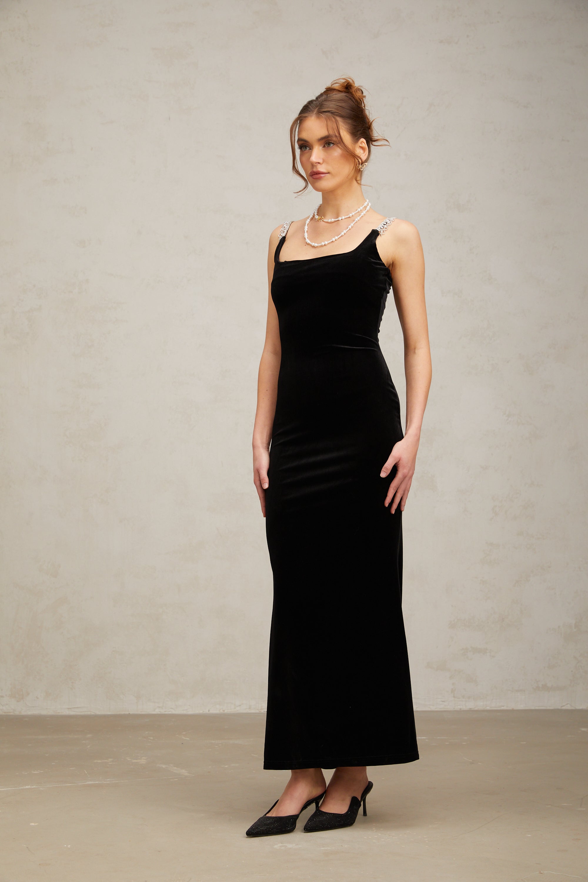 Vérane black fitted velvet maxi dress