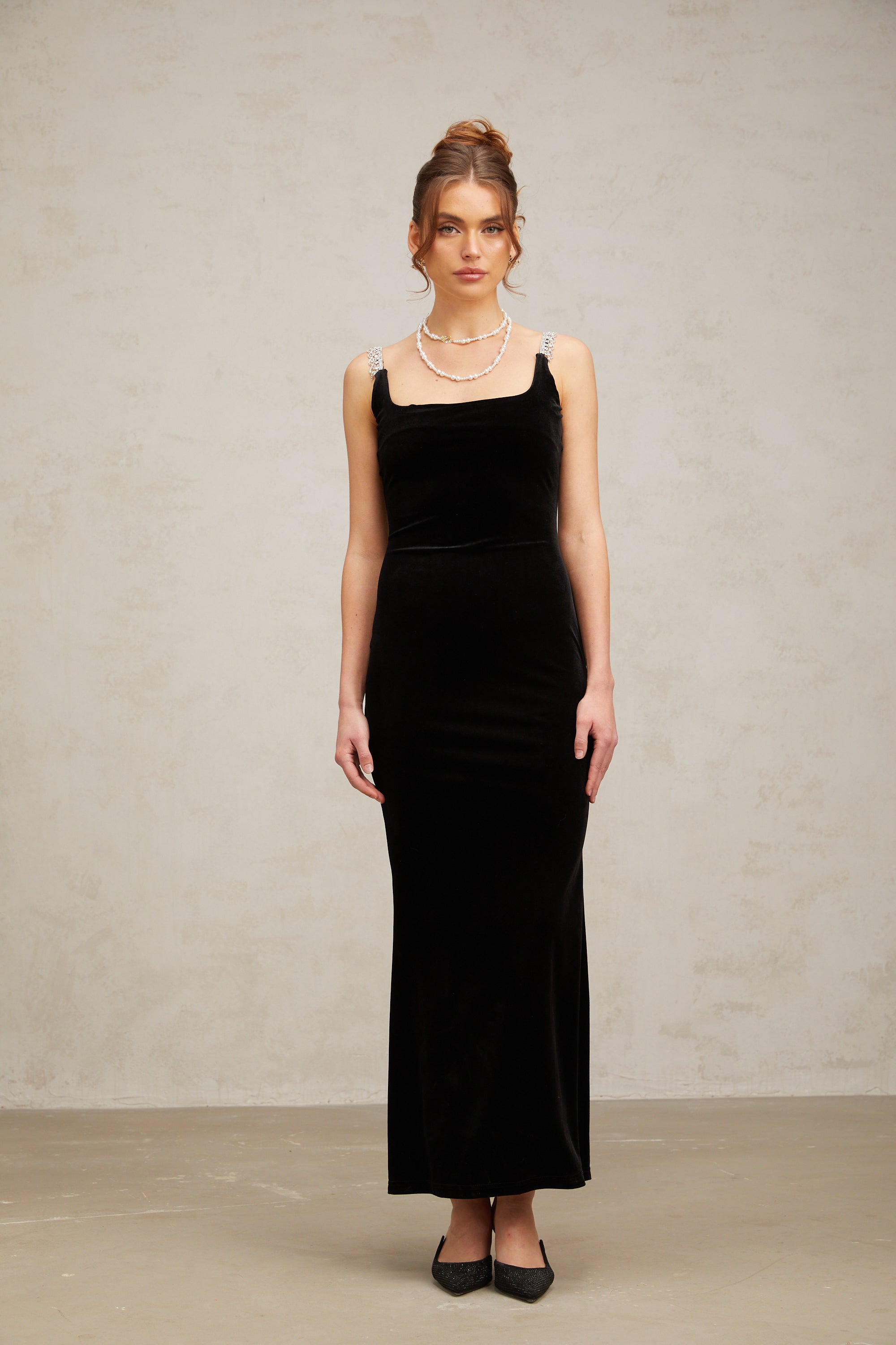 Vérane black fitted velvet maxi dress