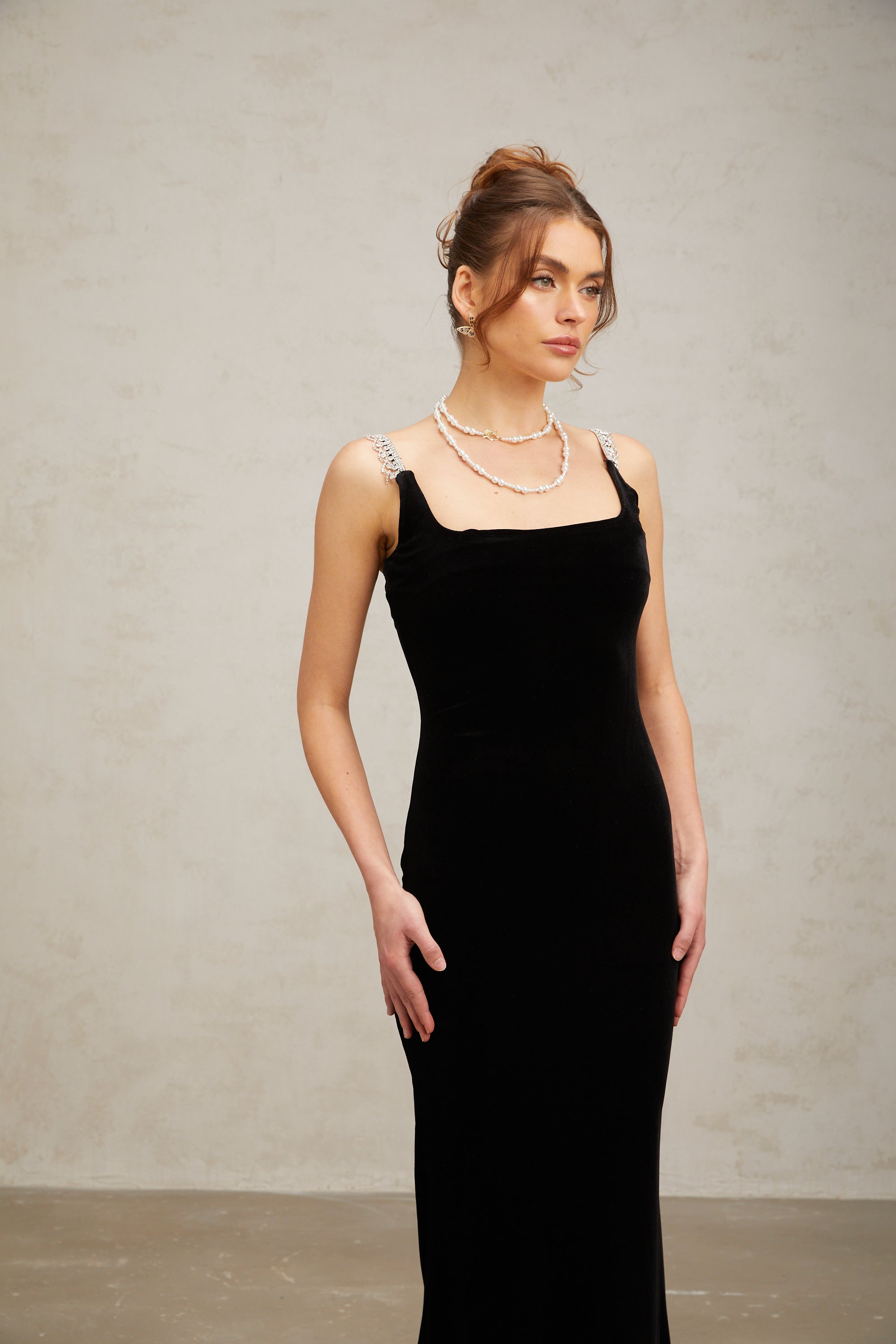 Vérane black fitted velvet maxi dress