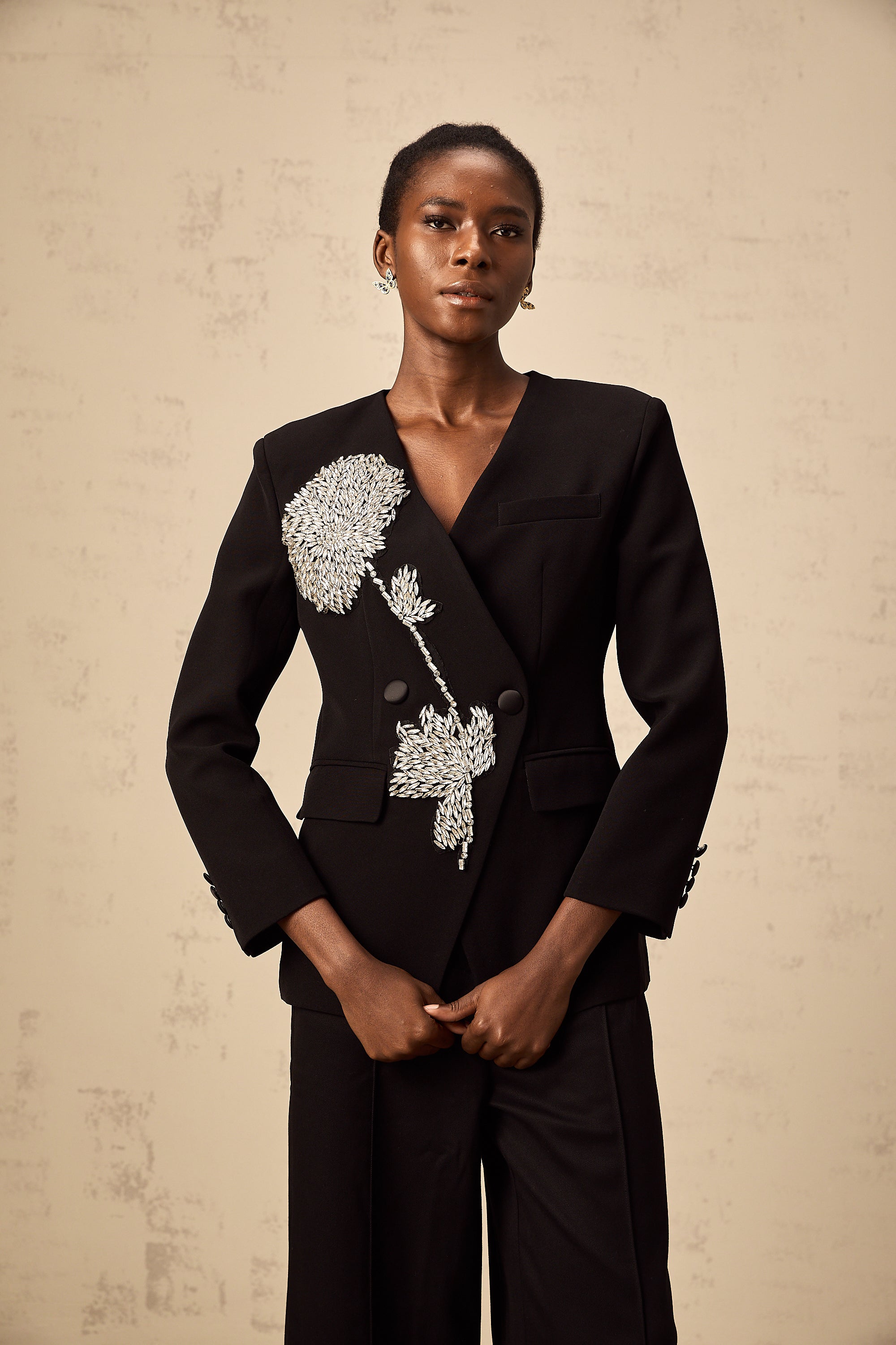 Thérèse black flower-motif embellished blazer