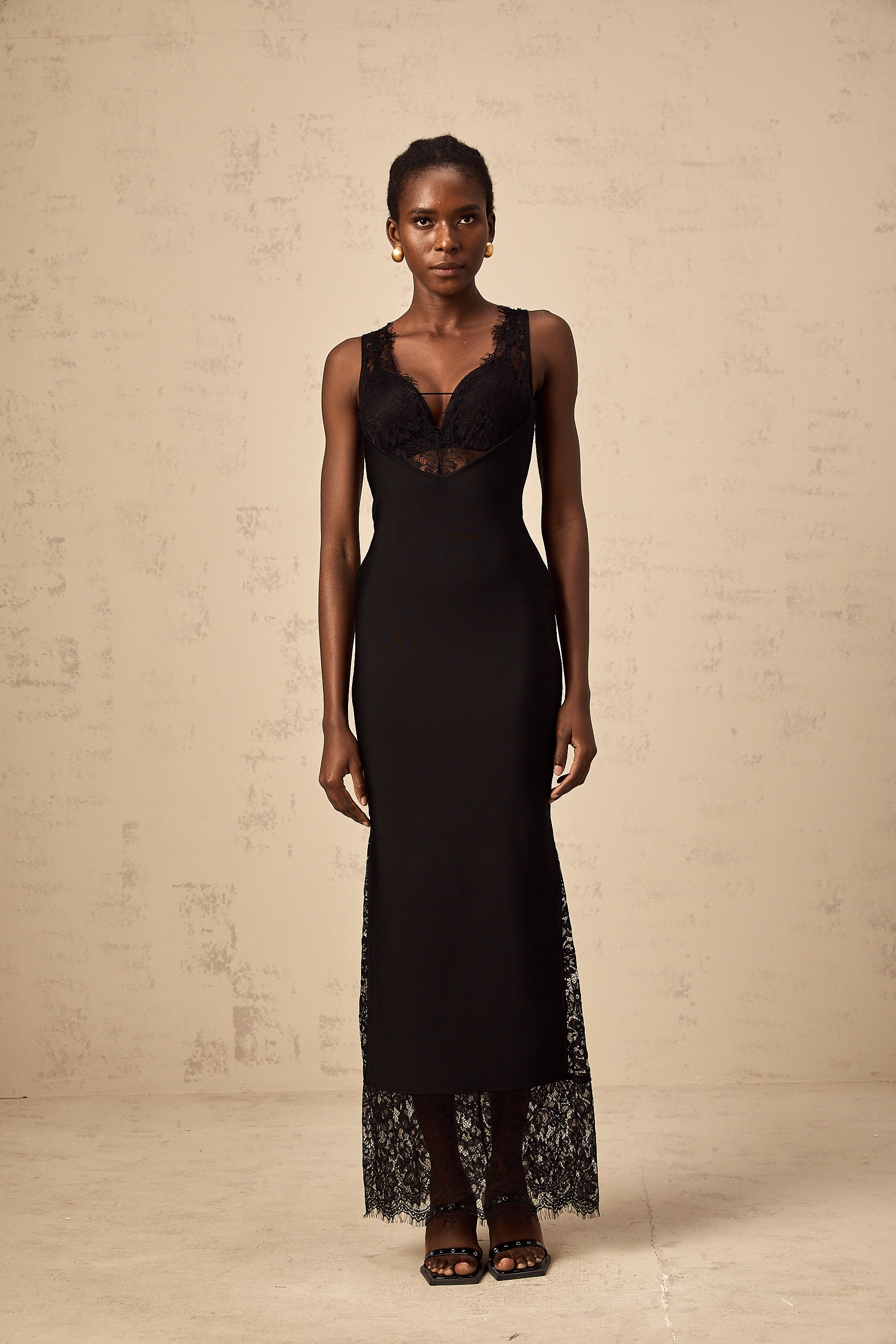 Ylenia floral-embroidered lace panelled maxi dress