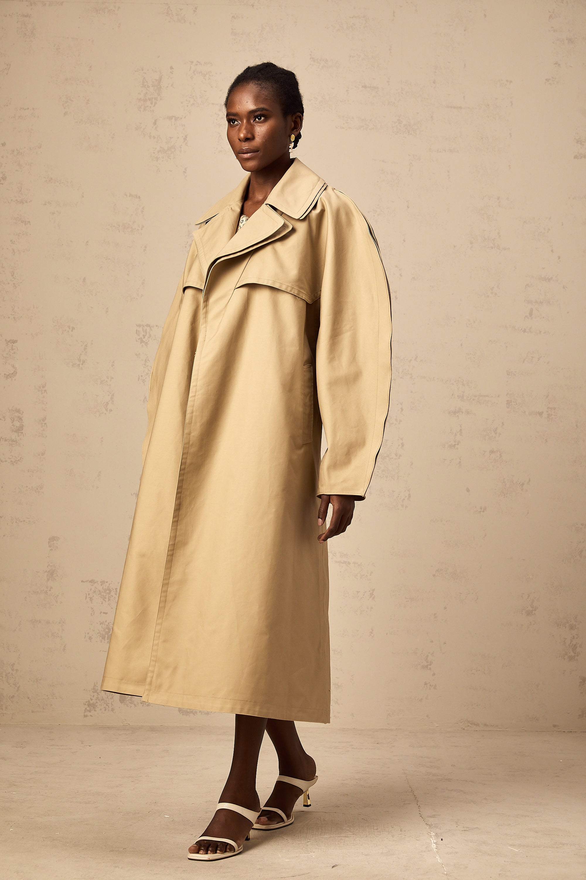 Jaden khaki curved-sleeve trench coat