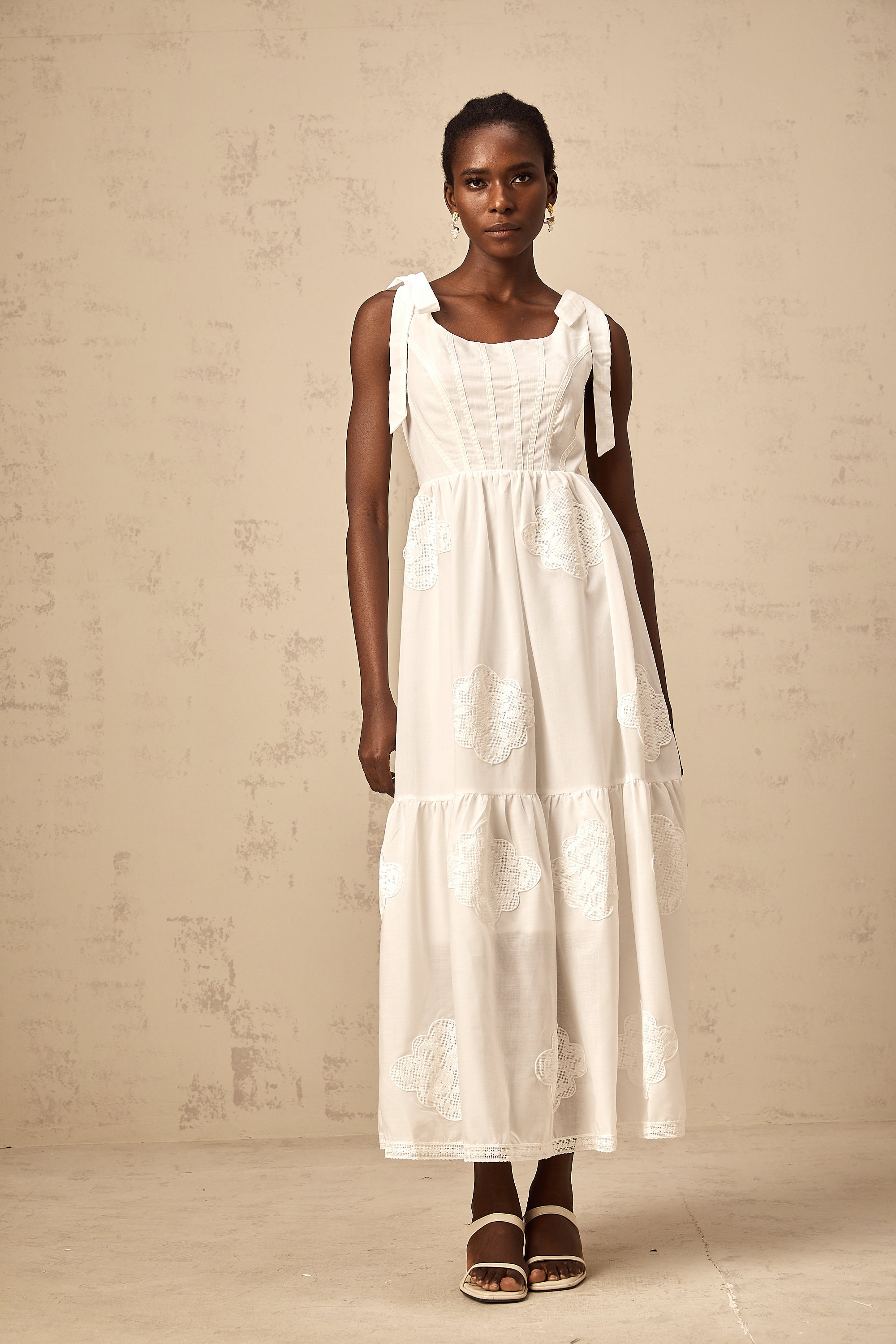 Gaëlle white floral-embroidered tiered midi dress