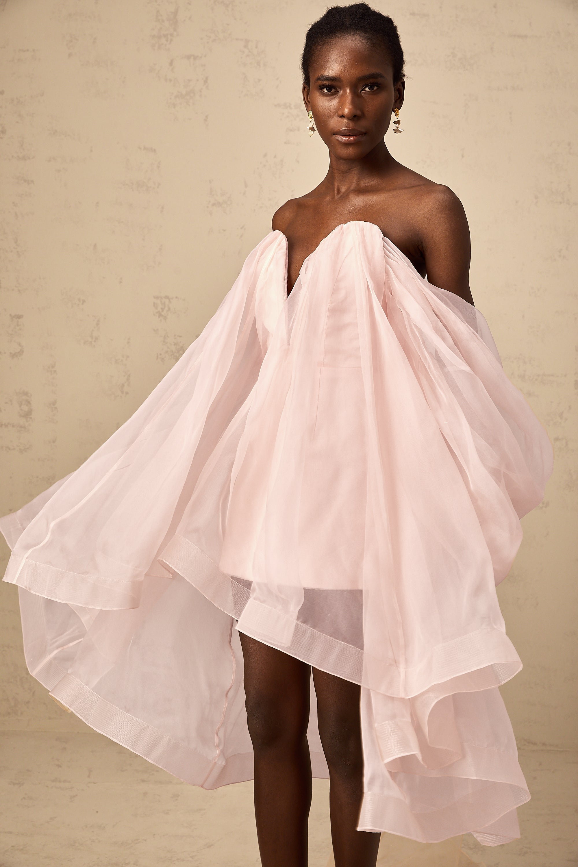 Élodie voluminöses Minikleid mit Schleifendetail 