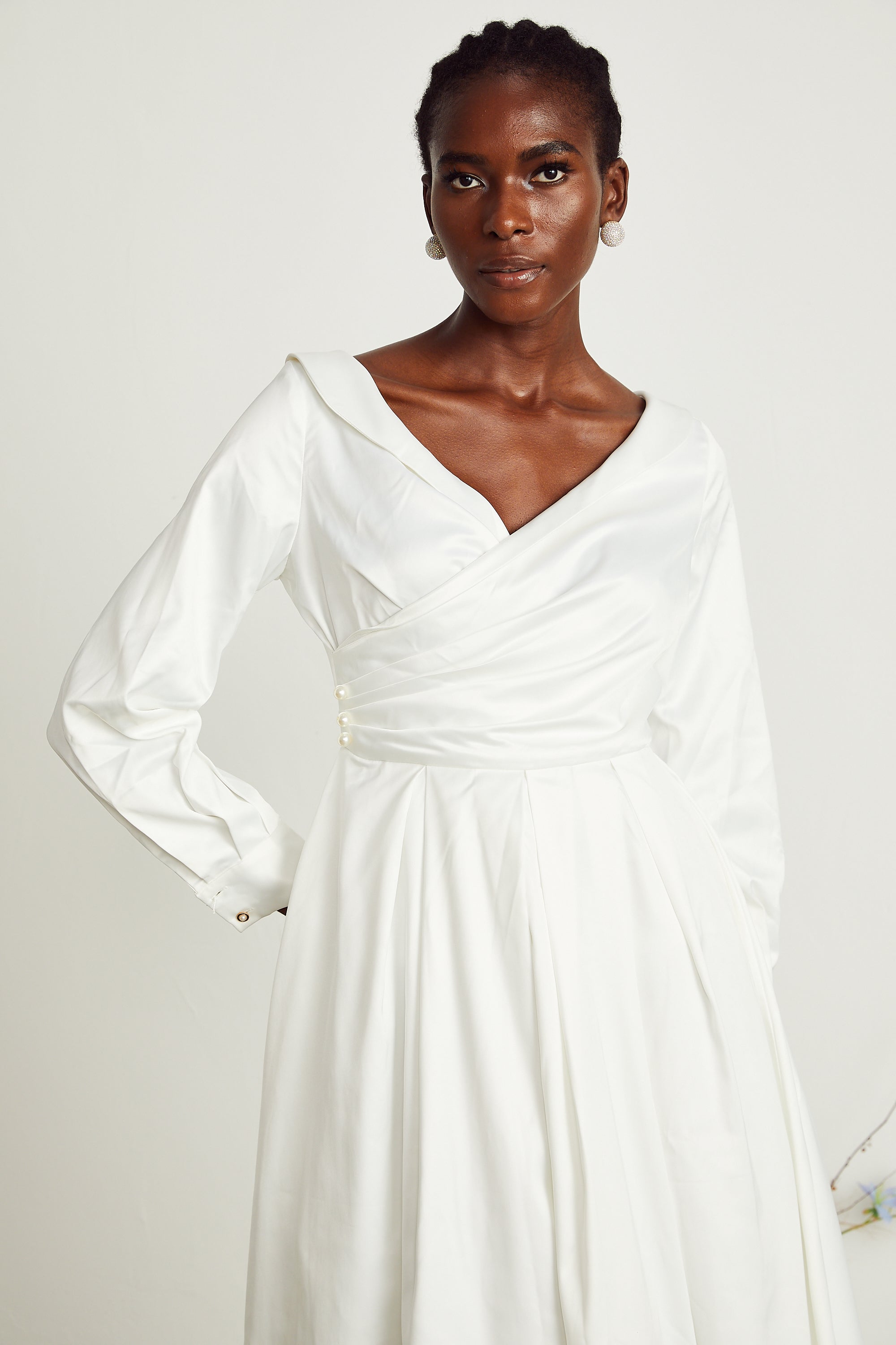 Emma white pleated V-neck midi dress