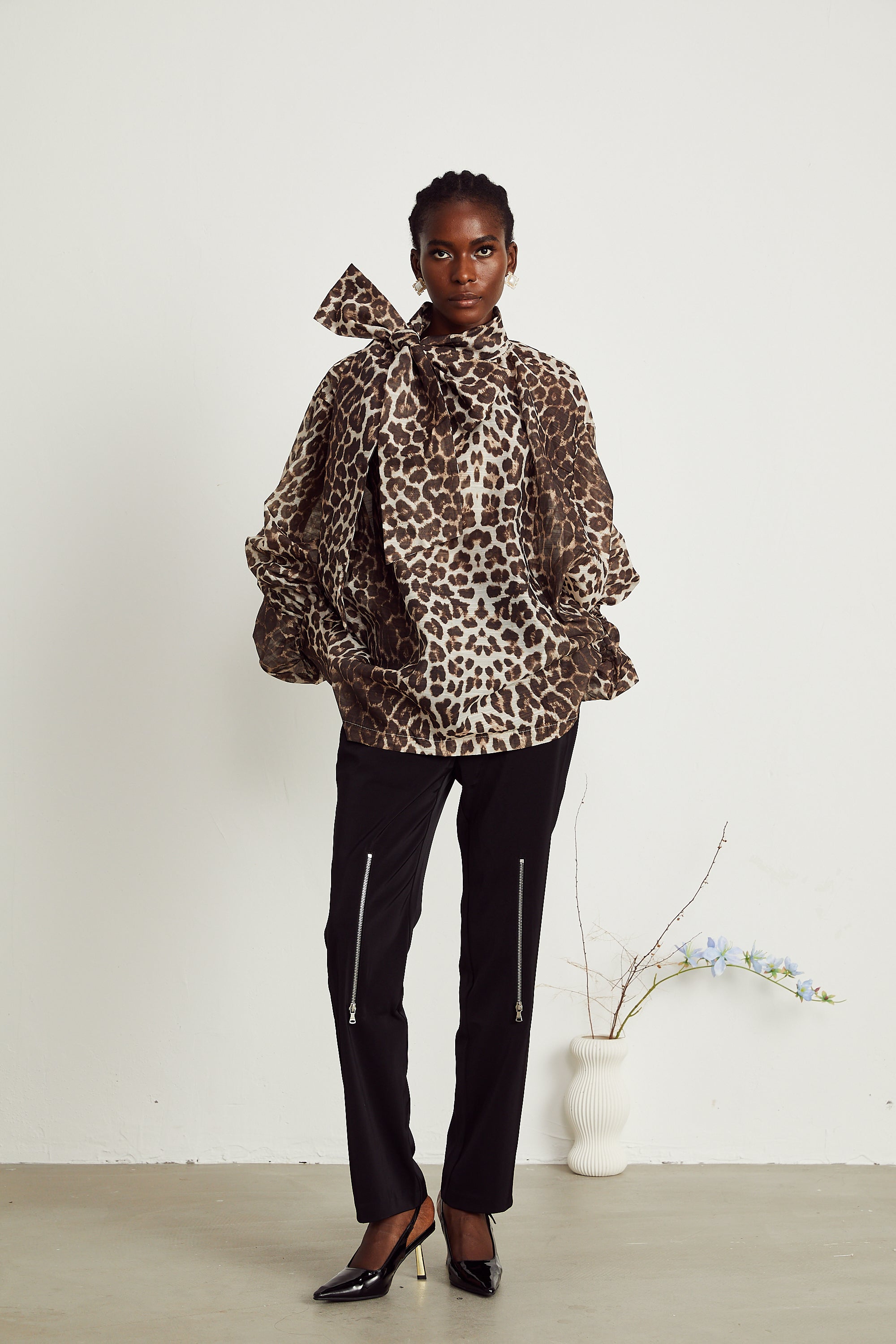 Belle leopard-print oversize-sleeved blouse