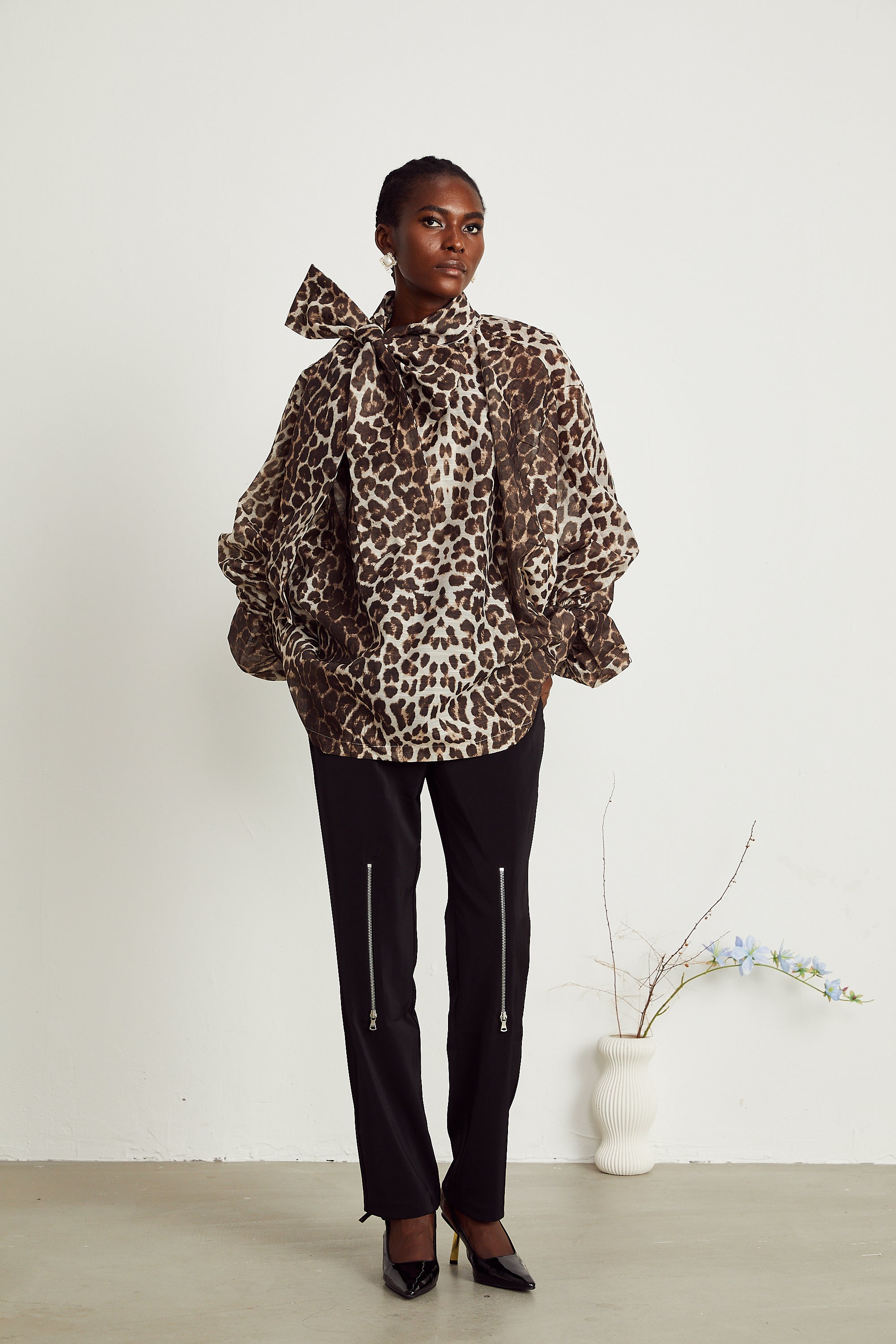 Belle leopard-print oversize-sleeved blouse