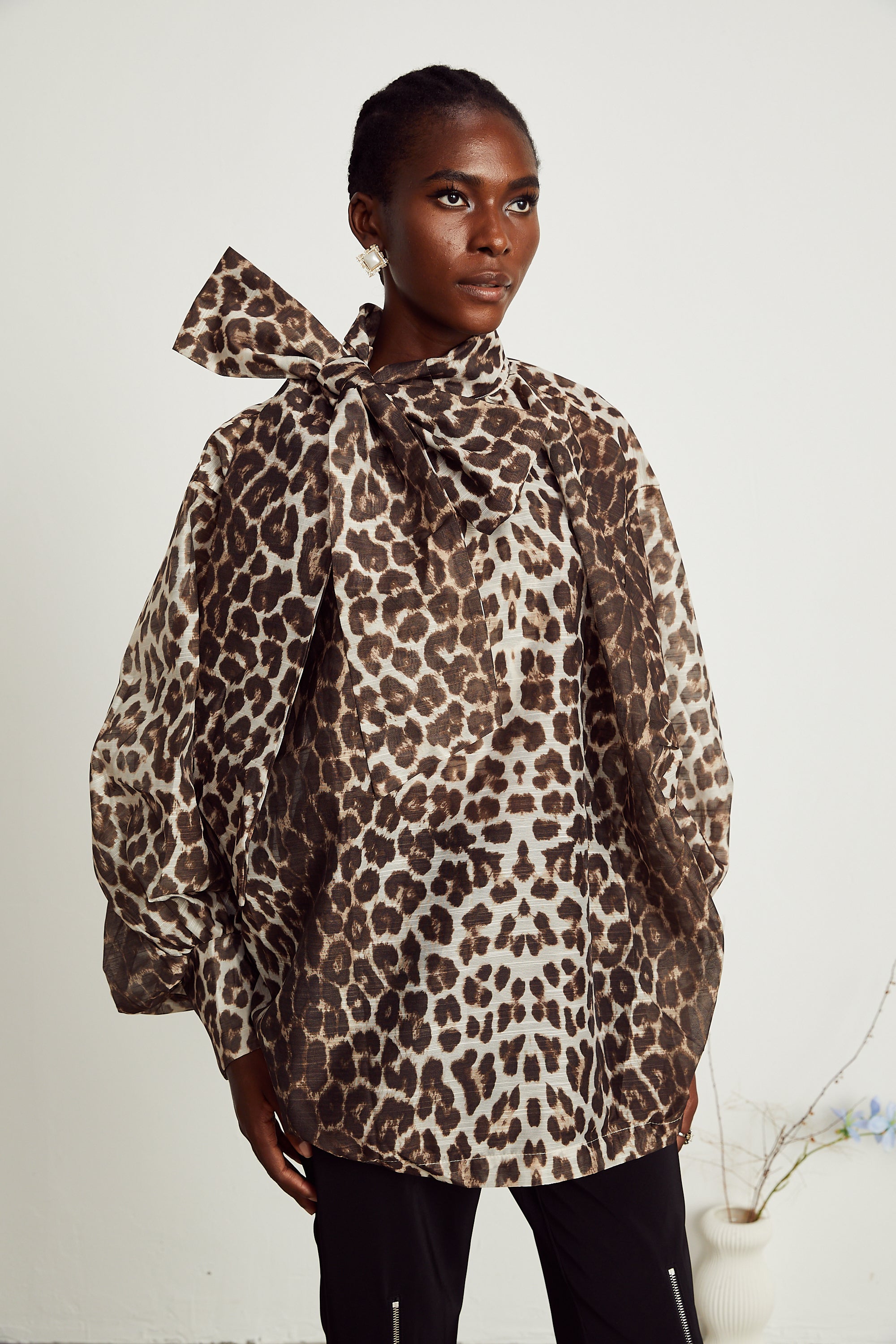 Belle leopard-print oversize-sleeved blouse