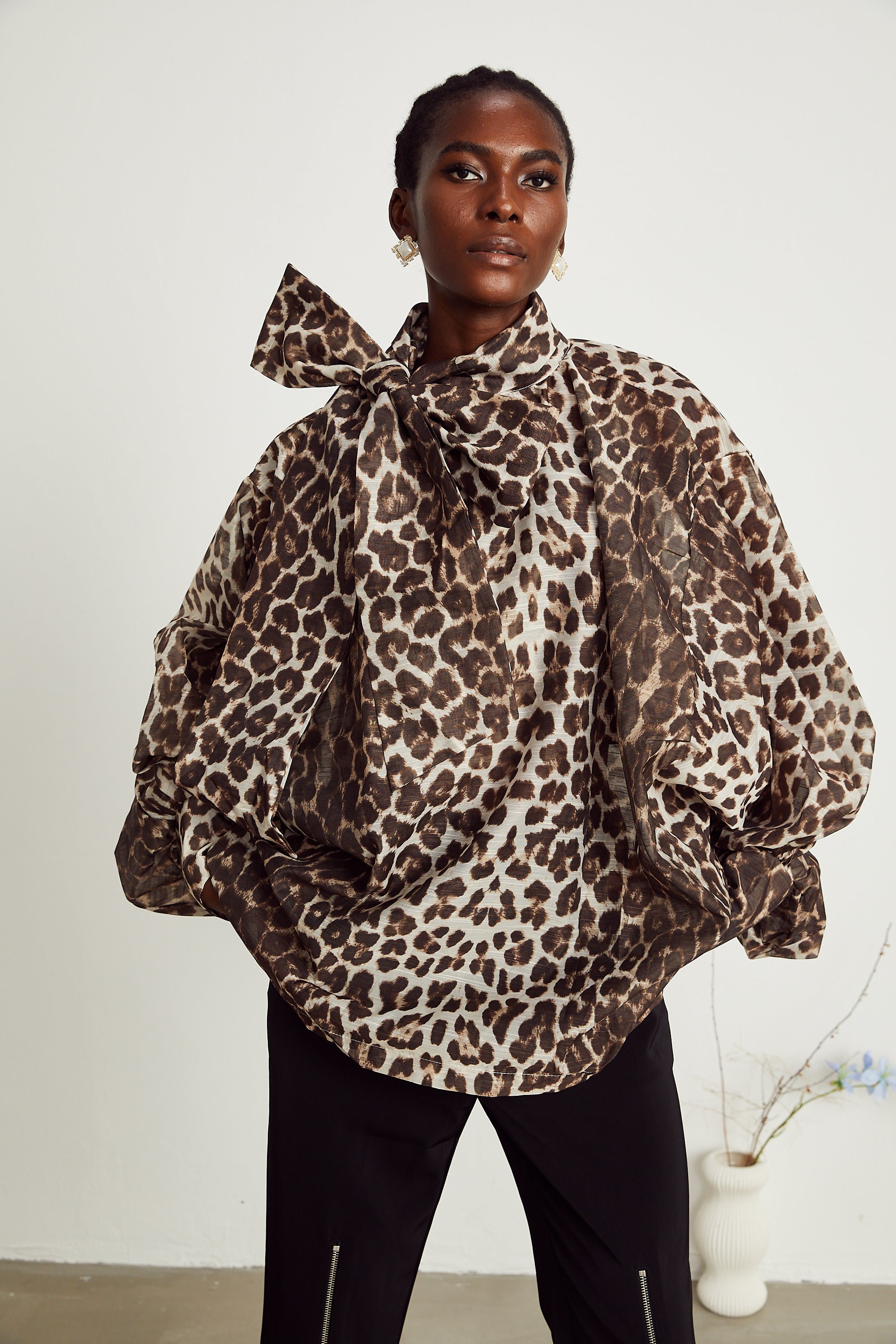 Belle leopard-print oversize-sleeved blouse