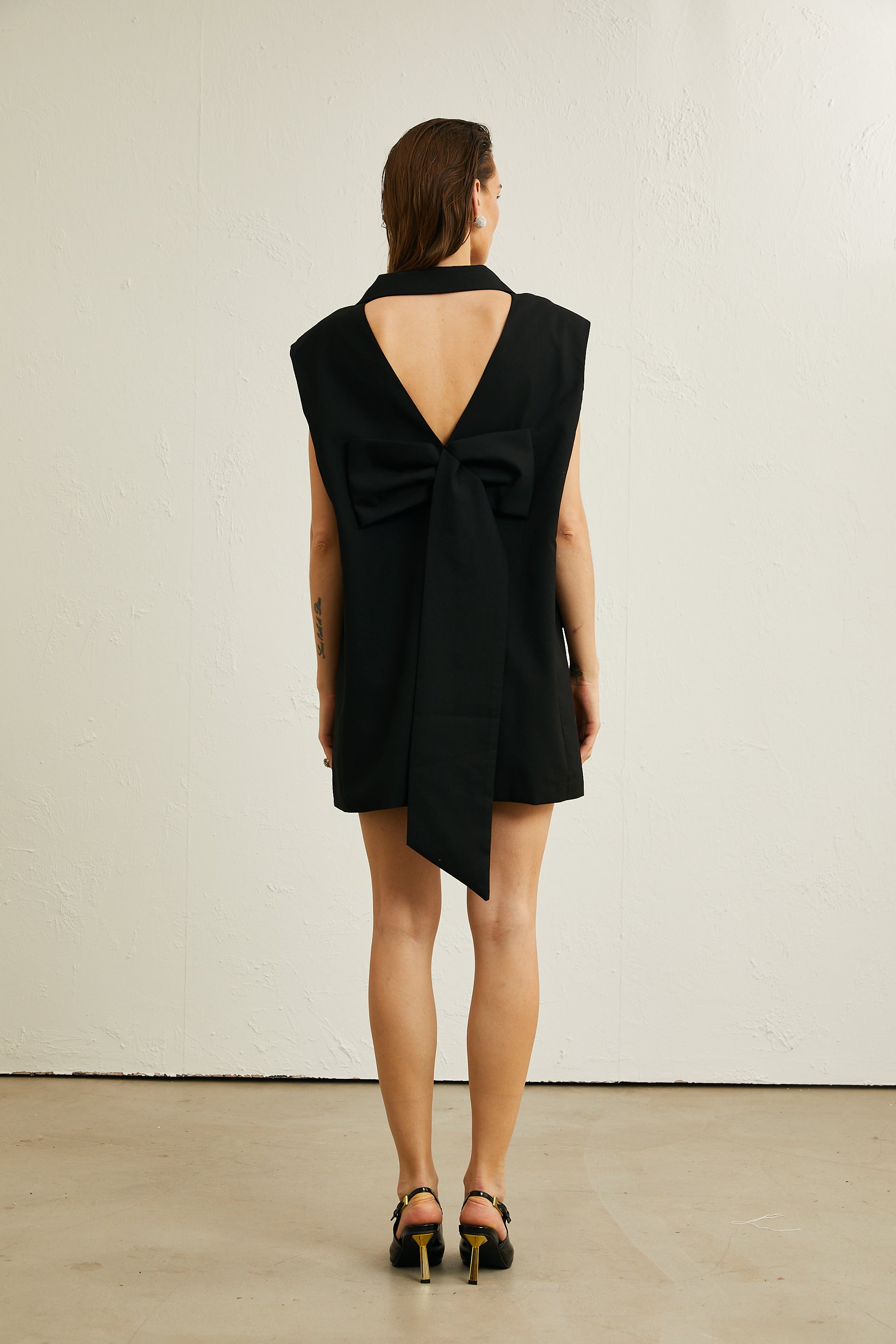 Irina bow-detail sleeveless blazer dress