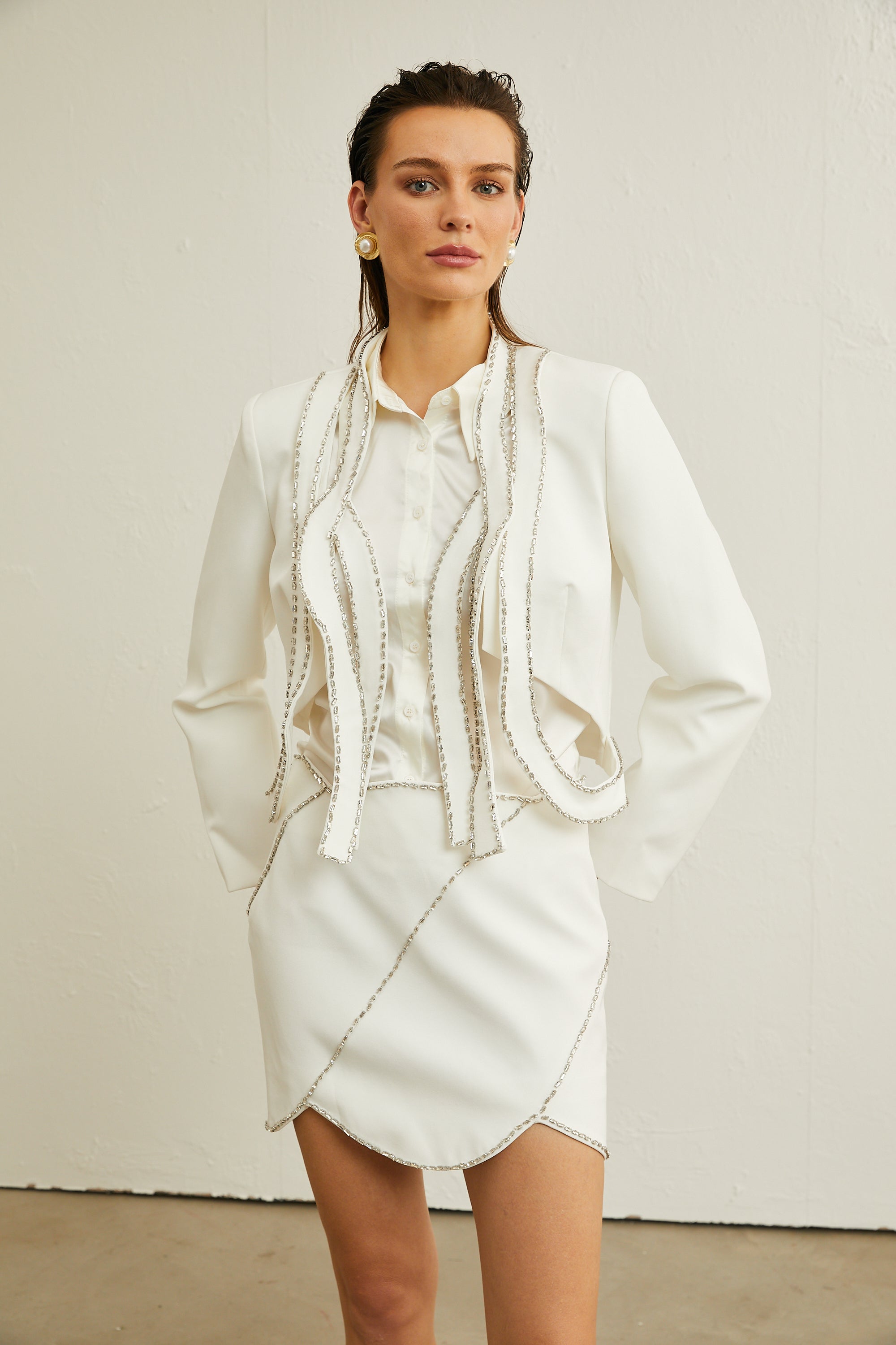 Ève crystal-embellished jacket & skirt matching set in White