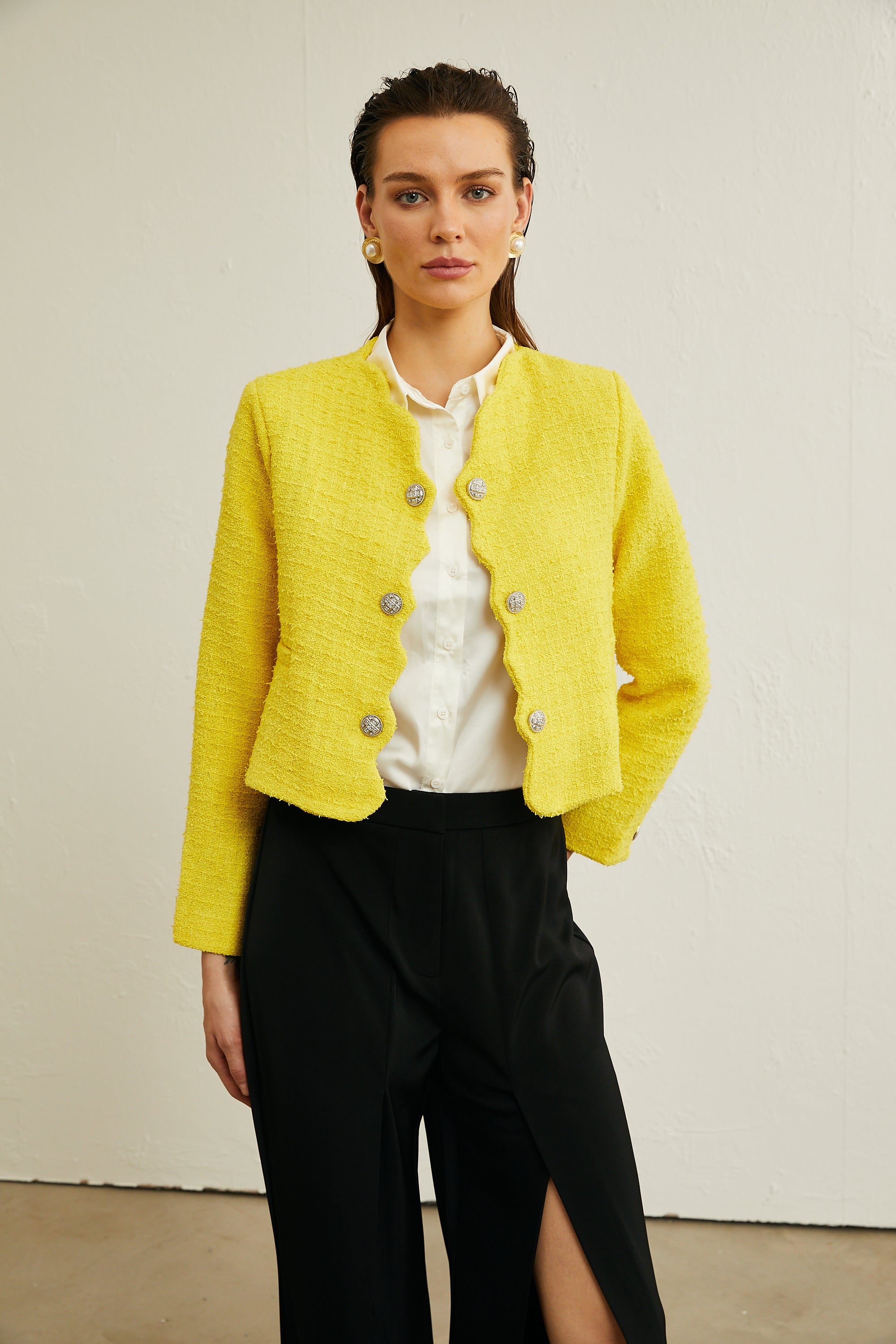 Ulrike yellow scallop-trim jacket