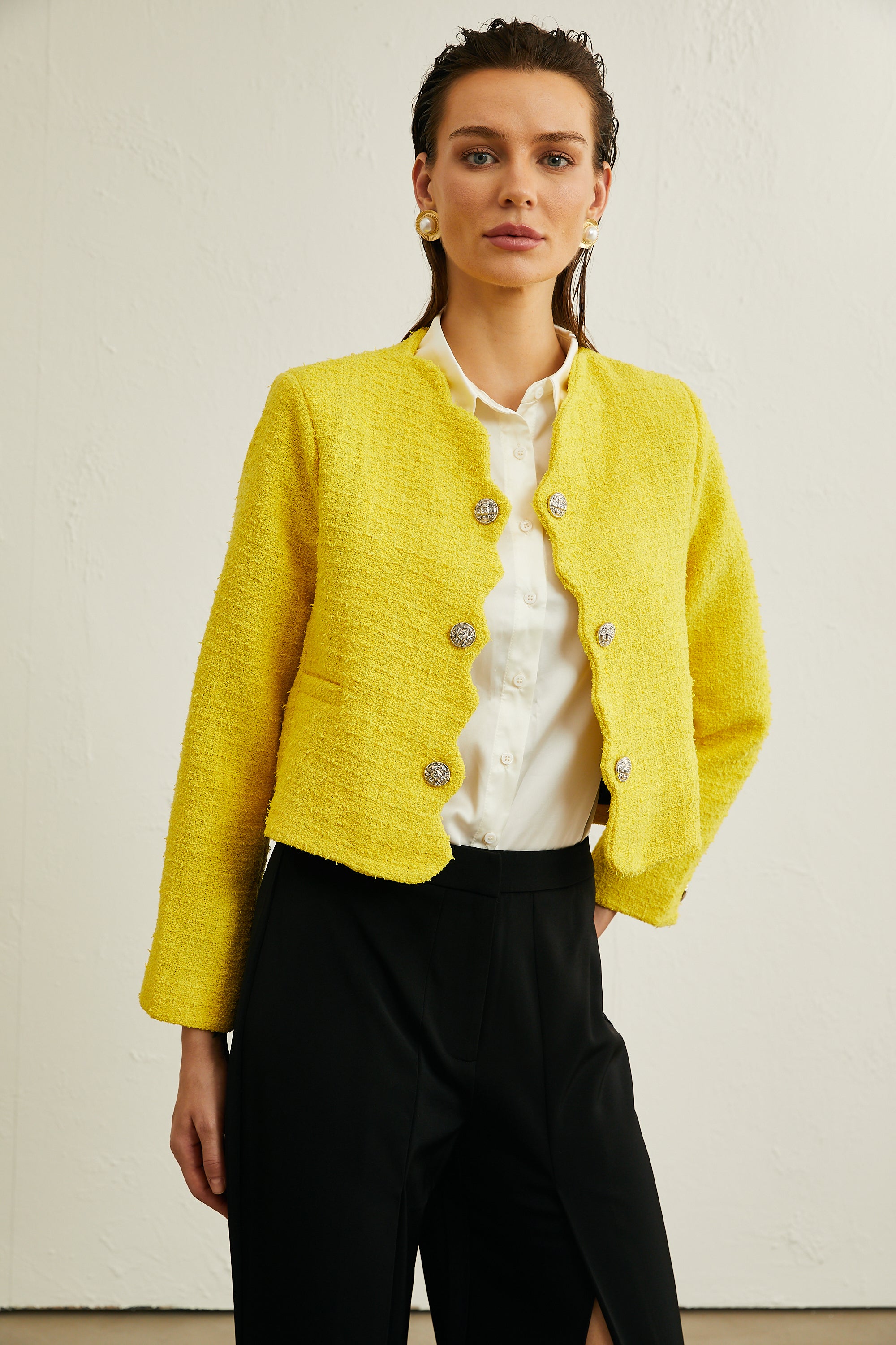 Ulrike yellow scallop-trim jacket