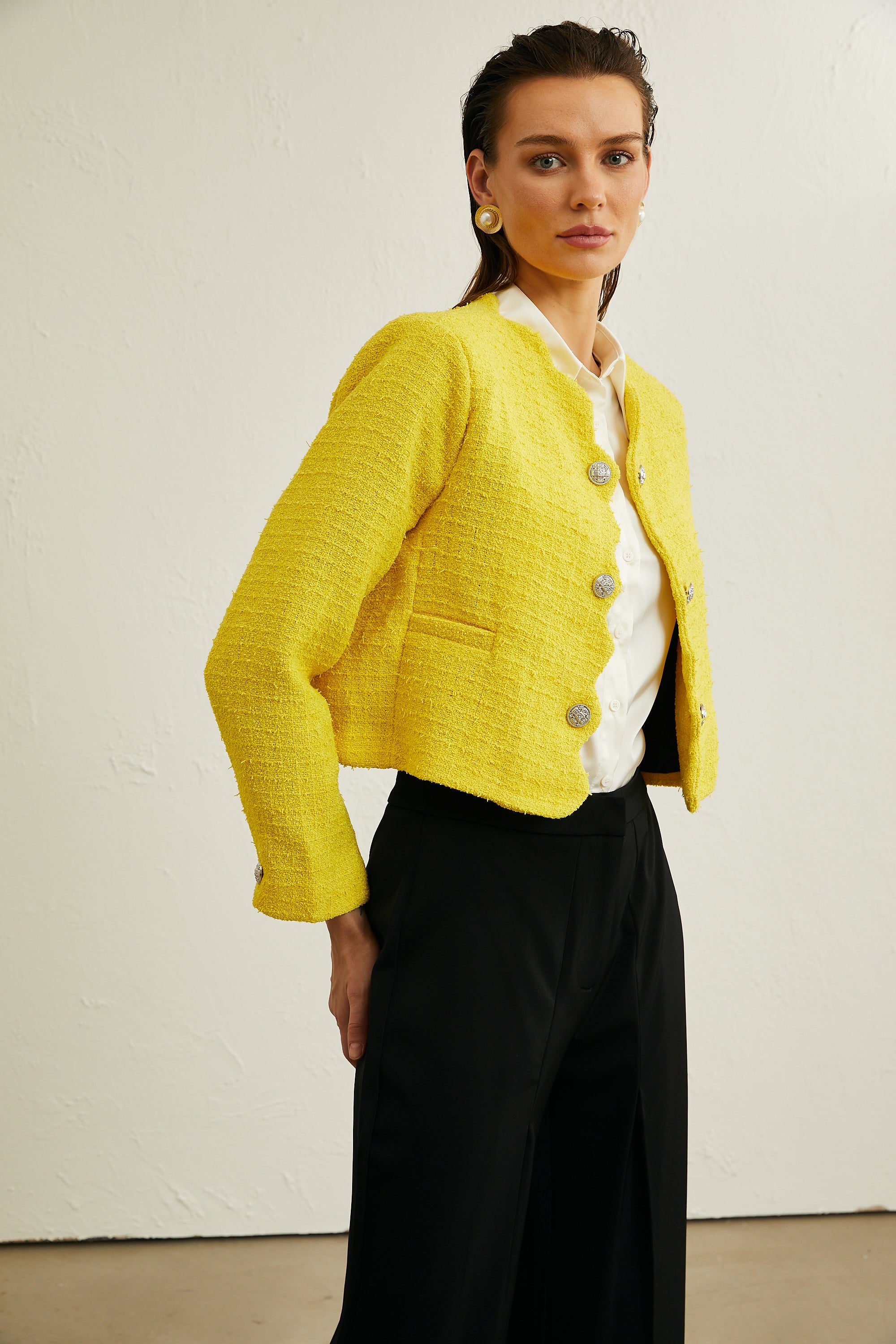 Ulrike yellow scallop-trim jacket