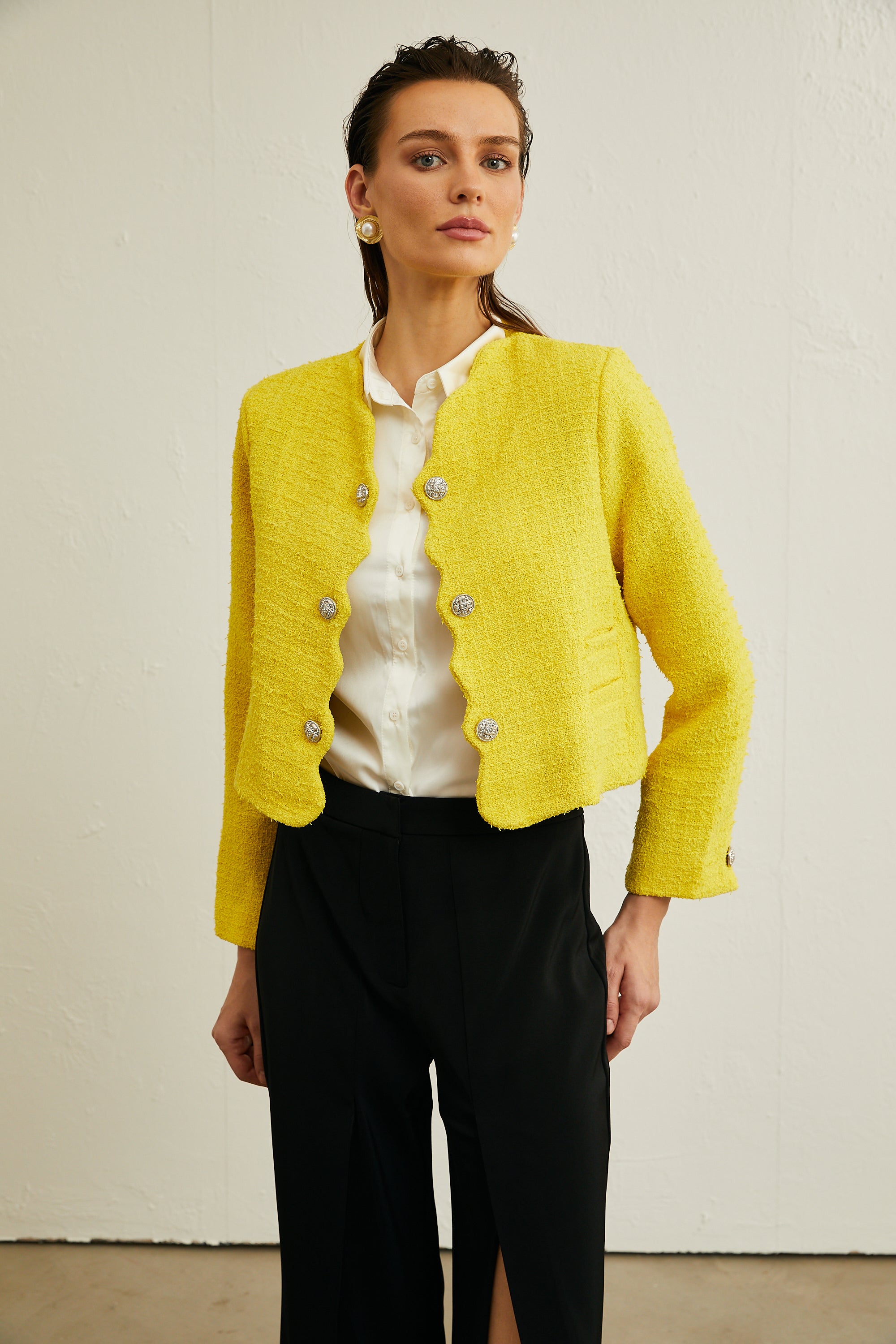 Ulrike yellow scallop-trim jacket