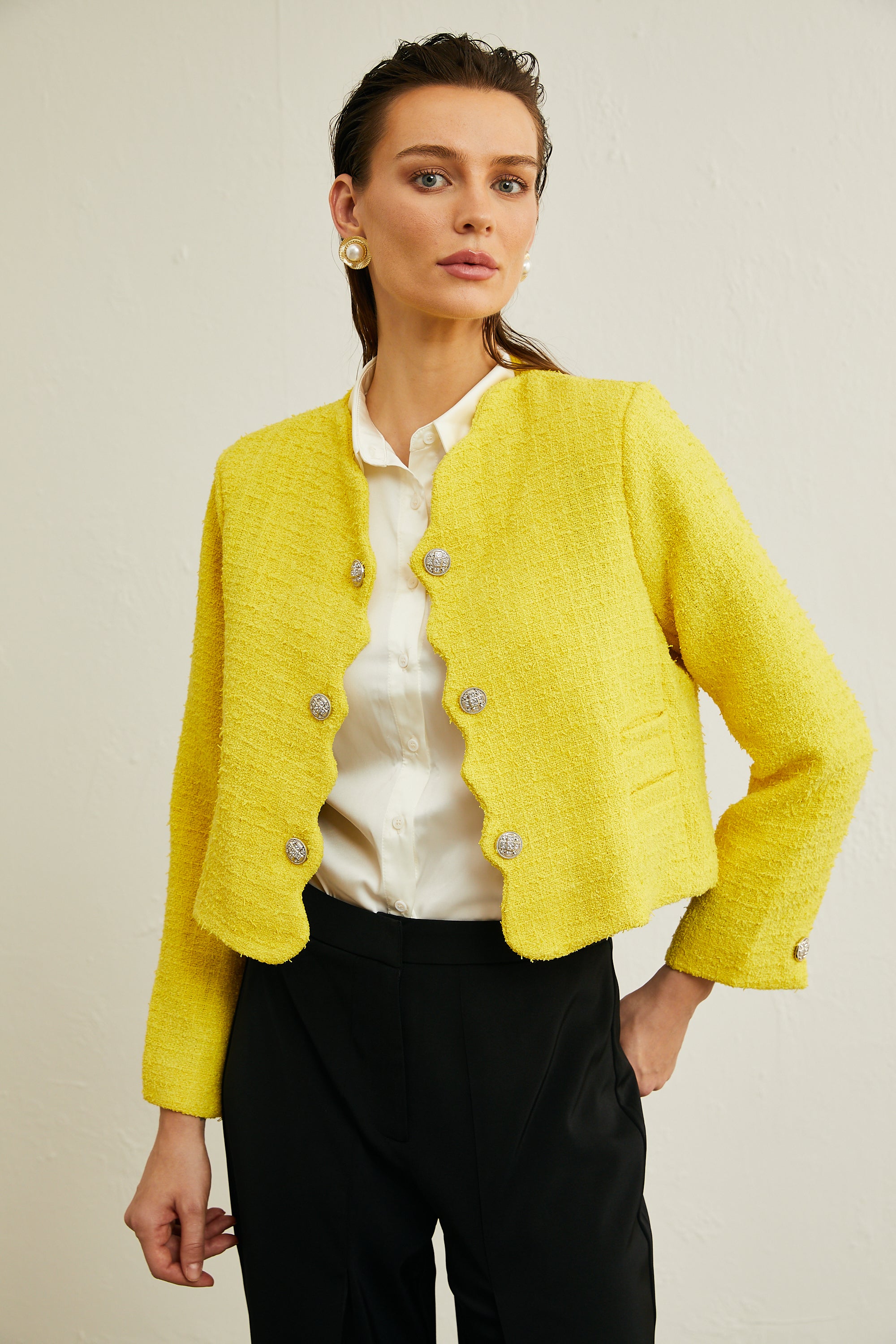 Ulrike yellow scallop-trim jacket