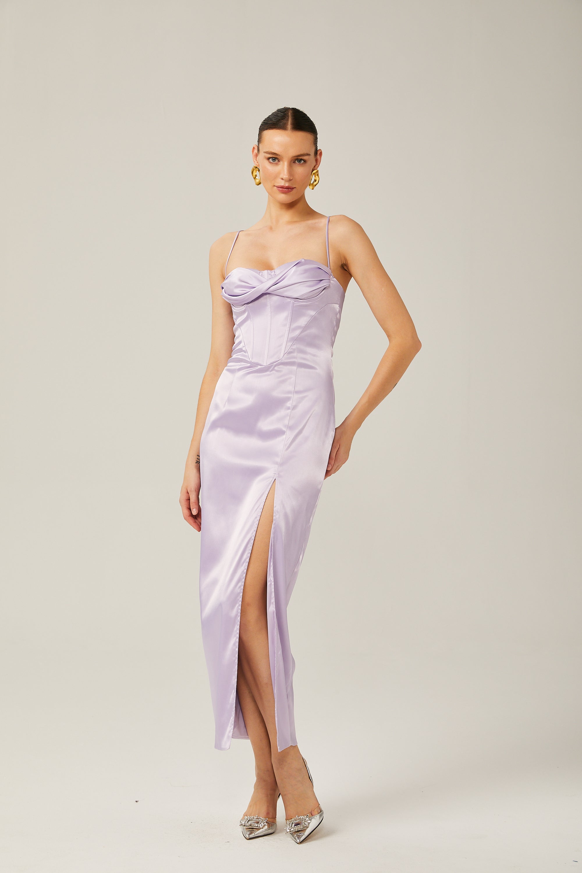 Aliénor purple satin high-slit midi dress