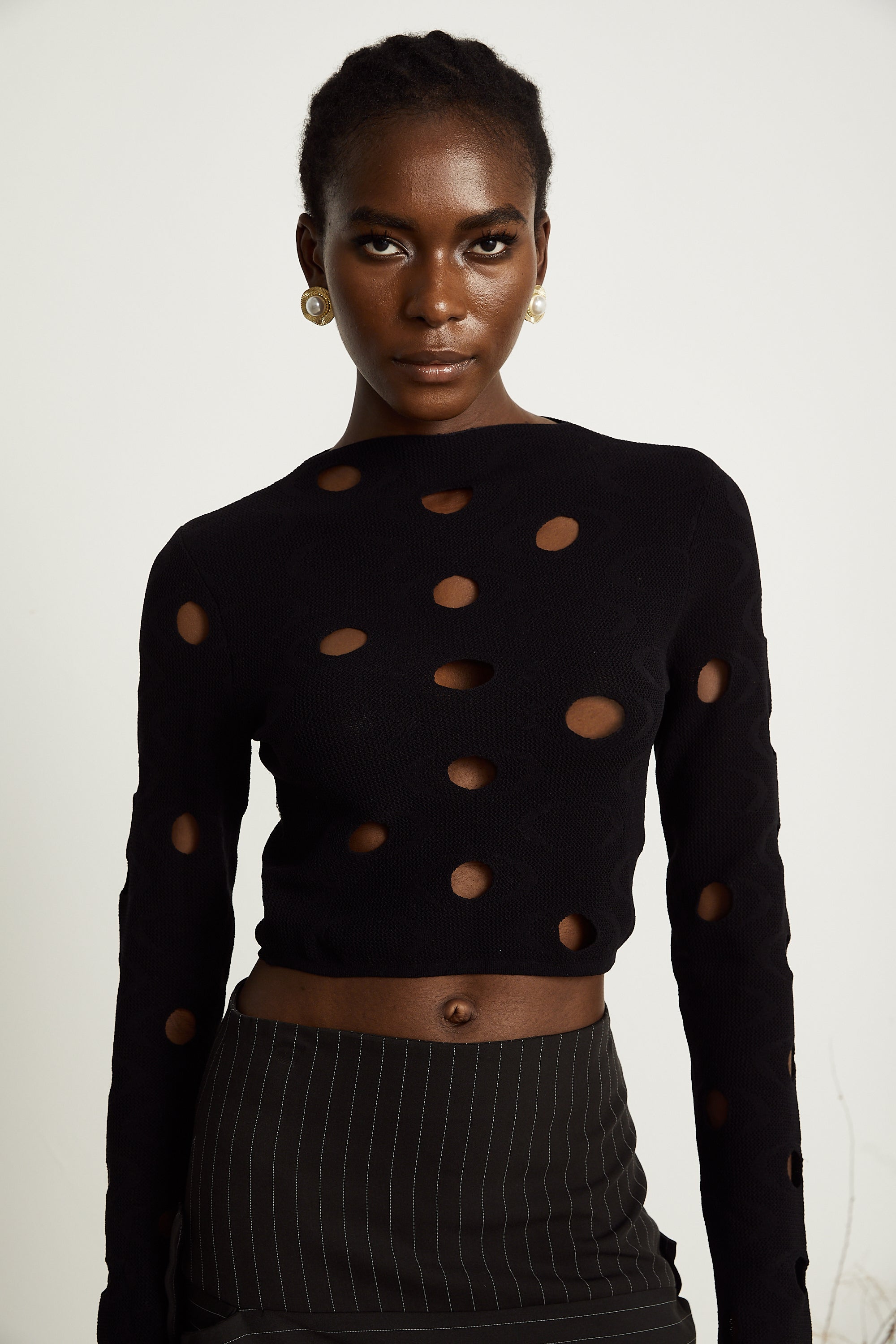 Émeline black cut-out cropped top