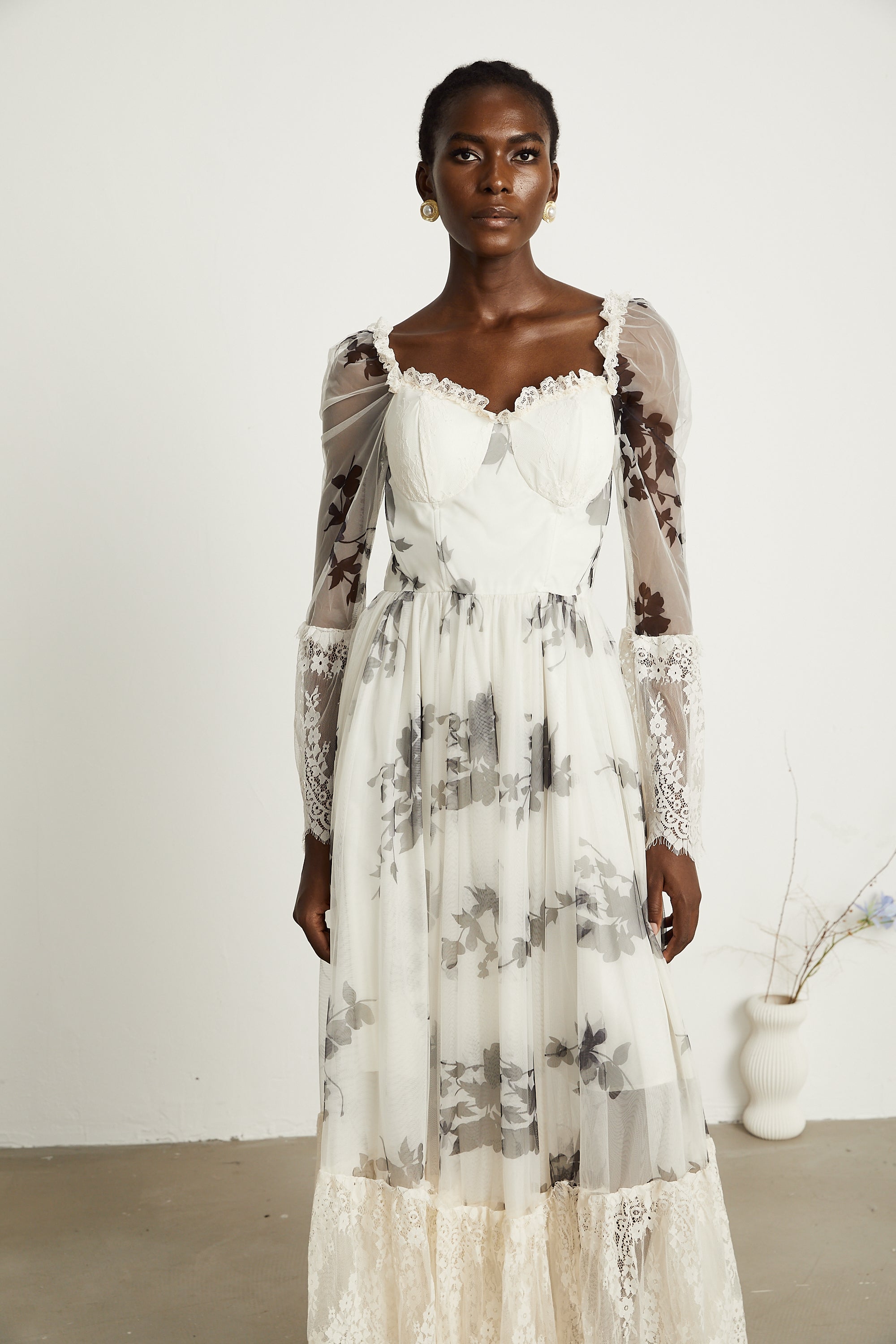 Théa bell-sleeve floral lace-panelled maxi dress