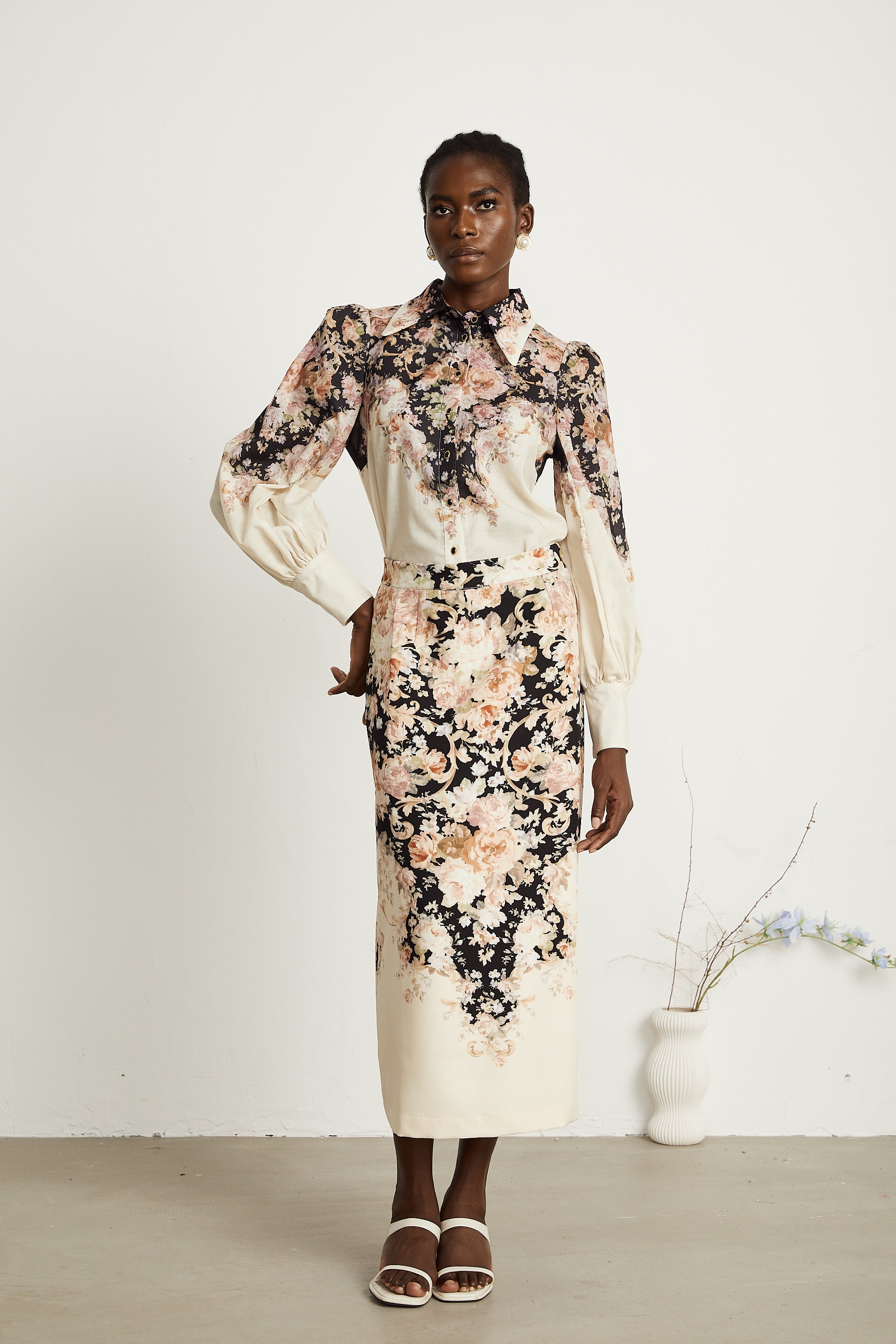 Cécile neutrals flower-motif shirt & skirt matching set