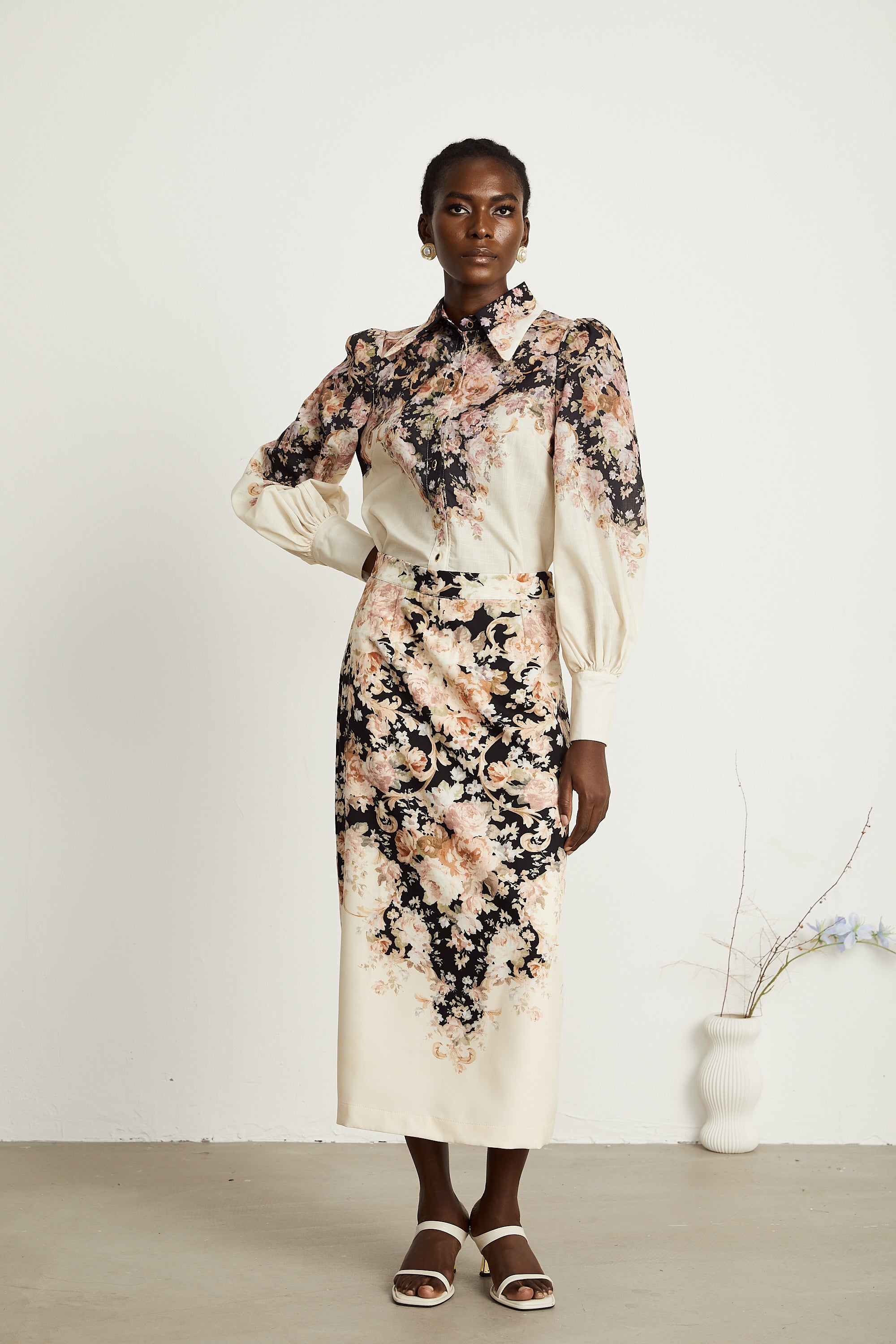 Cécile neutrals flower-motif shirt & skirt matching set