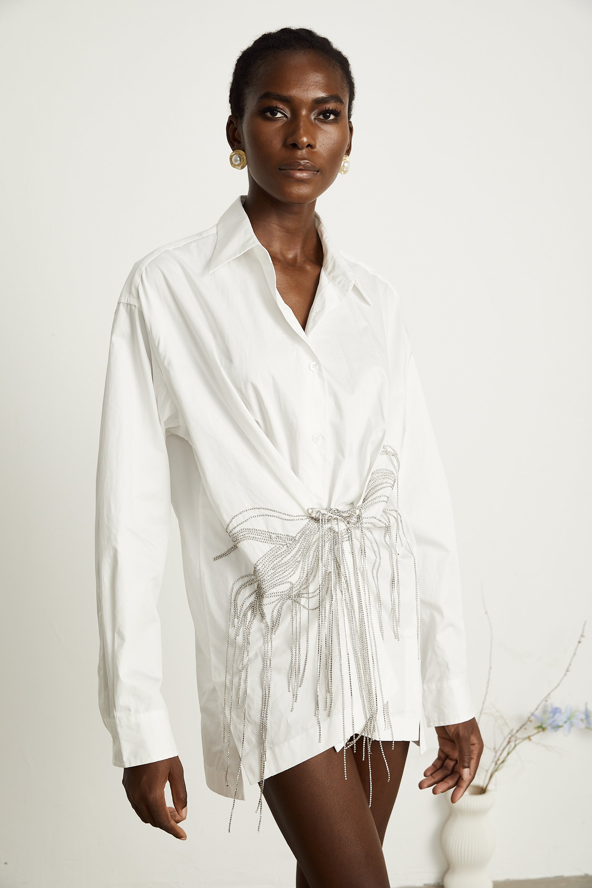 Victoire white crystal tassel-design gathered shirt dress