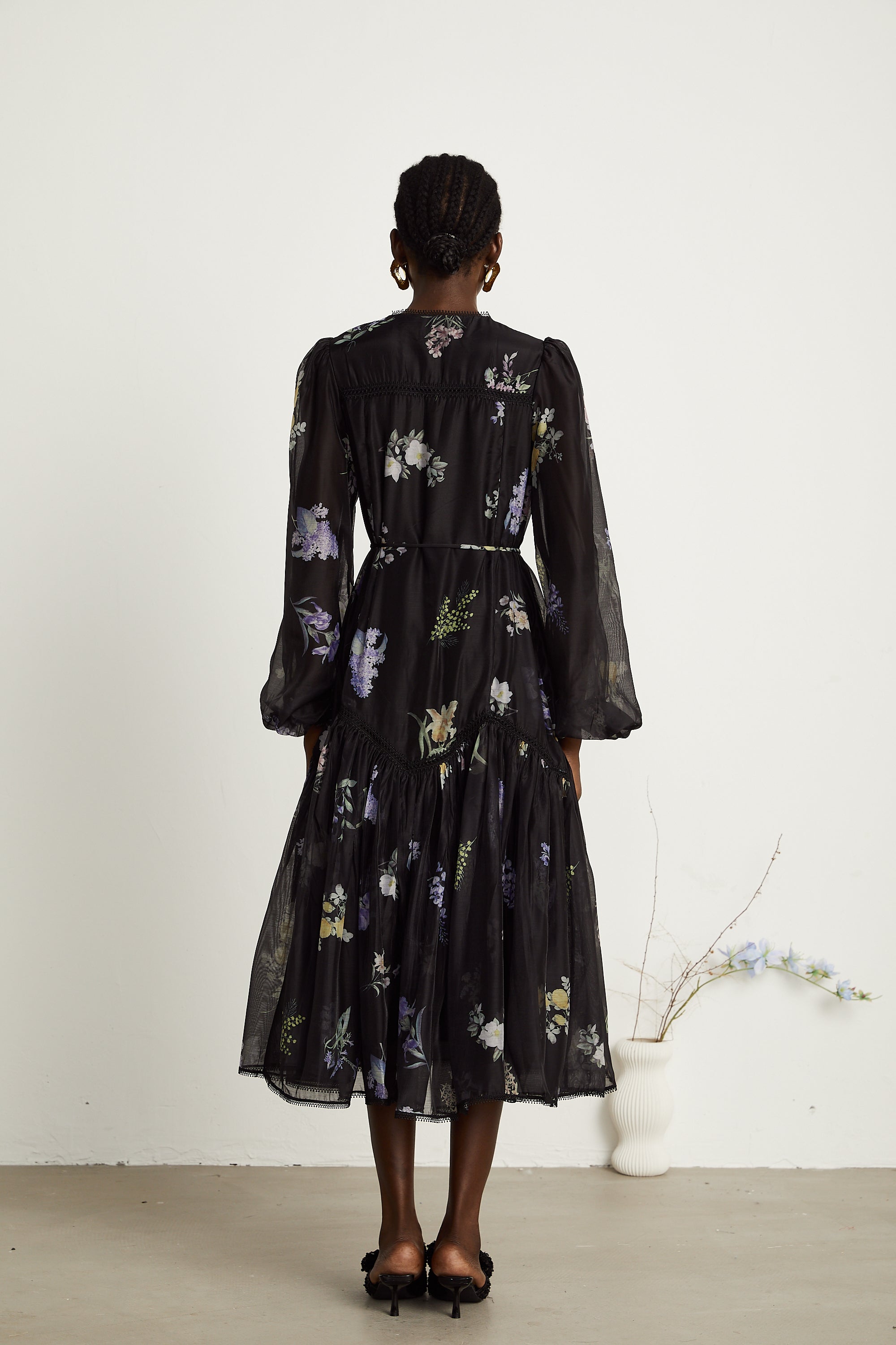 Valérie black floral-print pleated midi dress