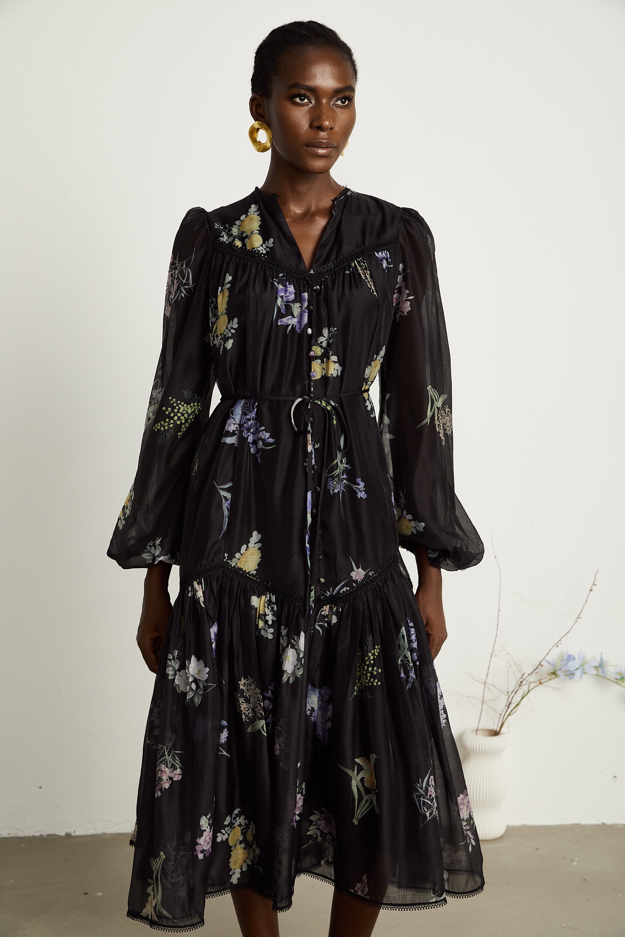 Valérie black floral-print pleated midi dress