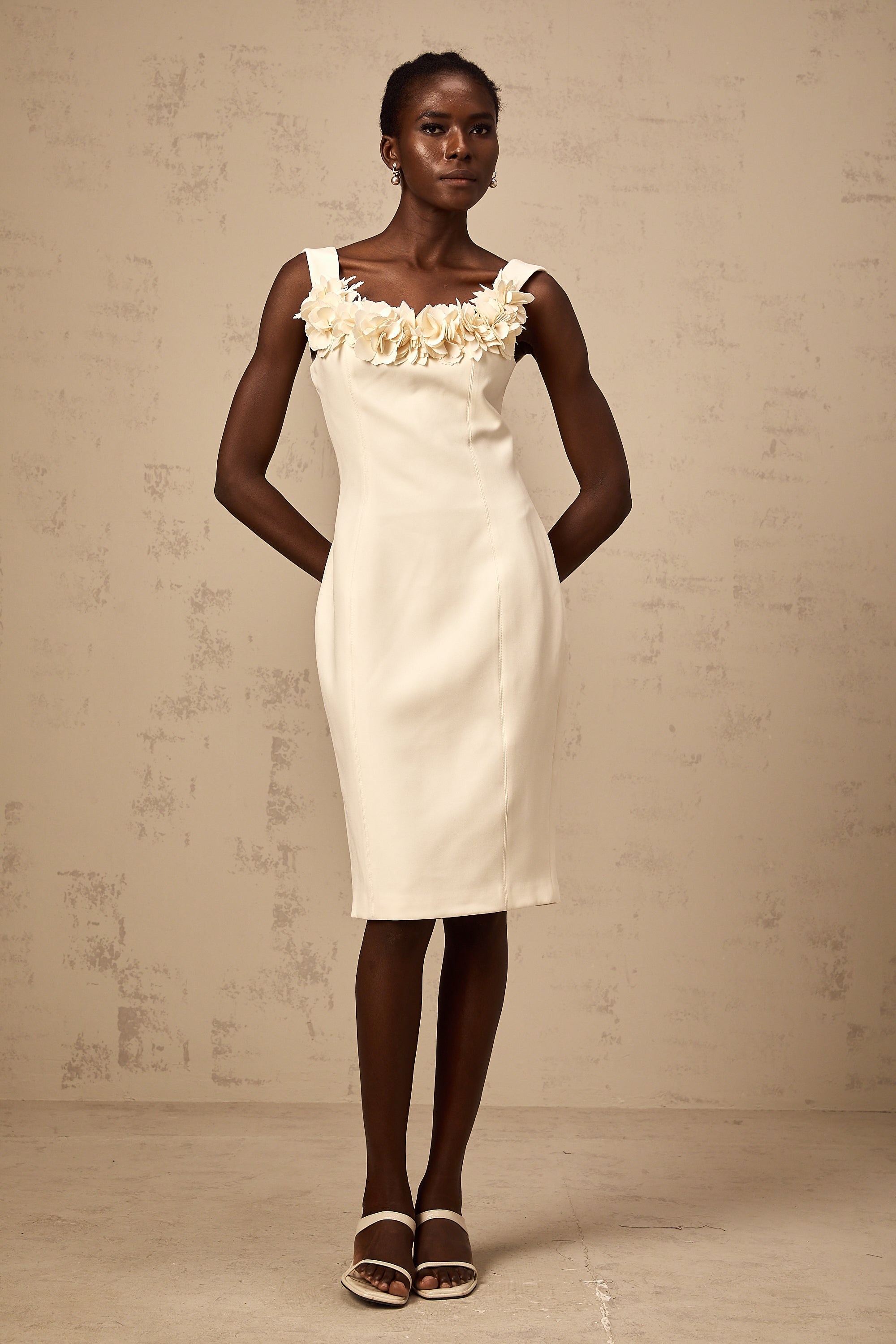 Vérane white 3d-petal sleeveless midi dress