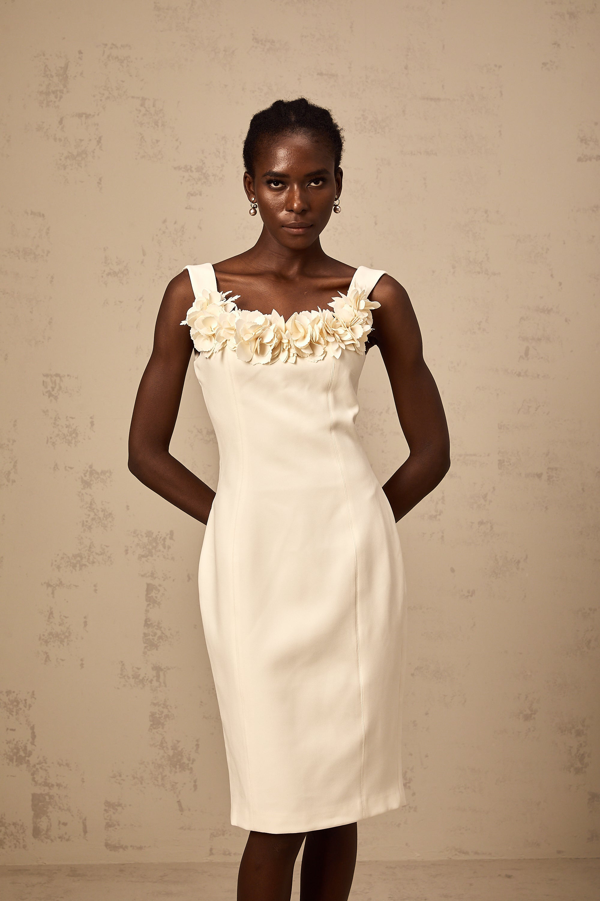 Vérane white 3d-petal sleeveless midi dress