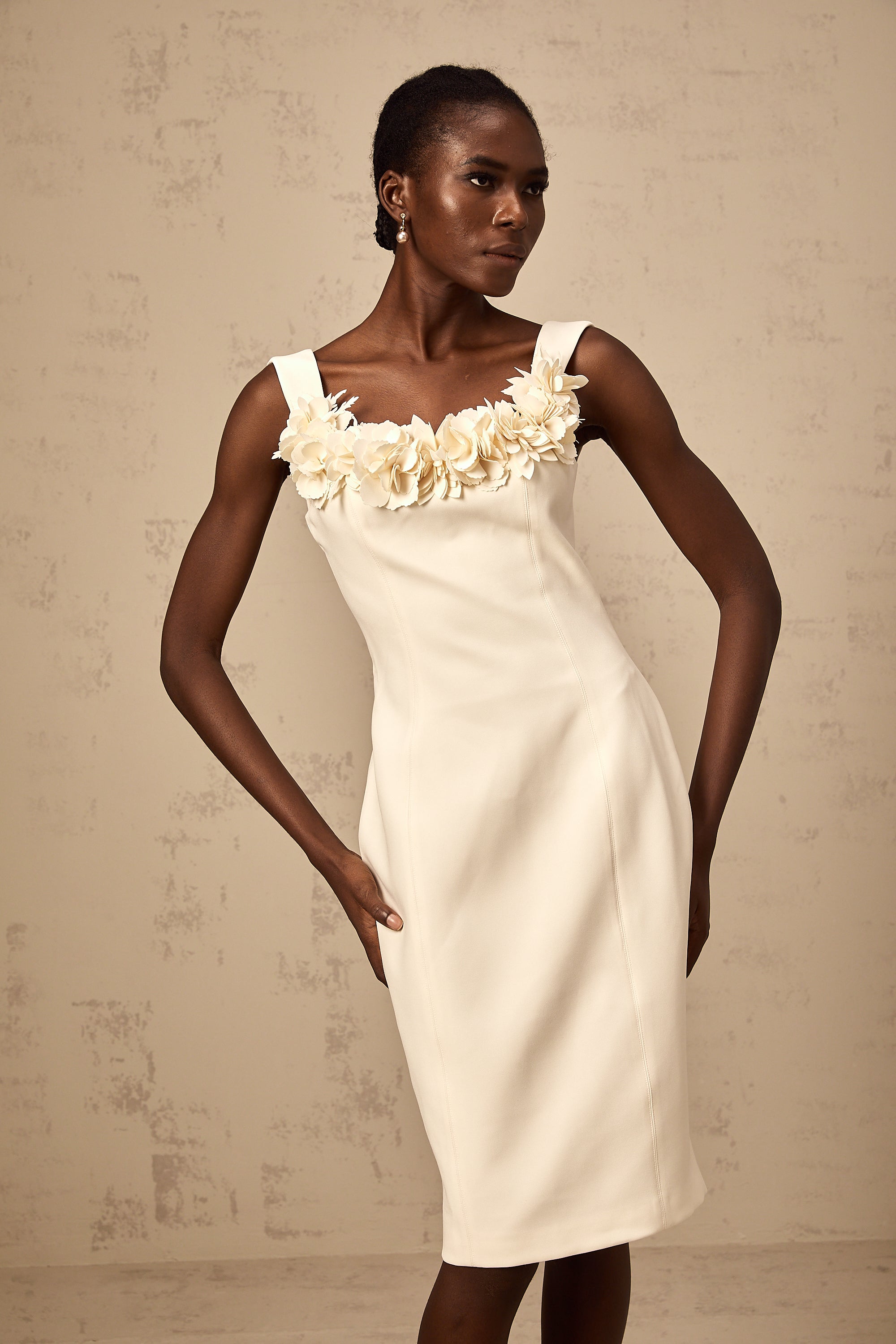 Vérane white 3d-petal sleeveless midi dress