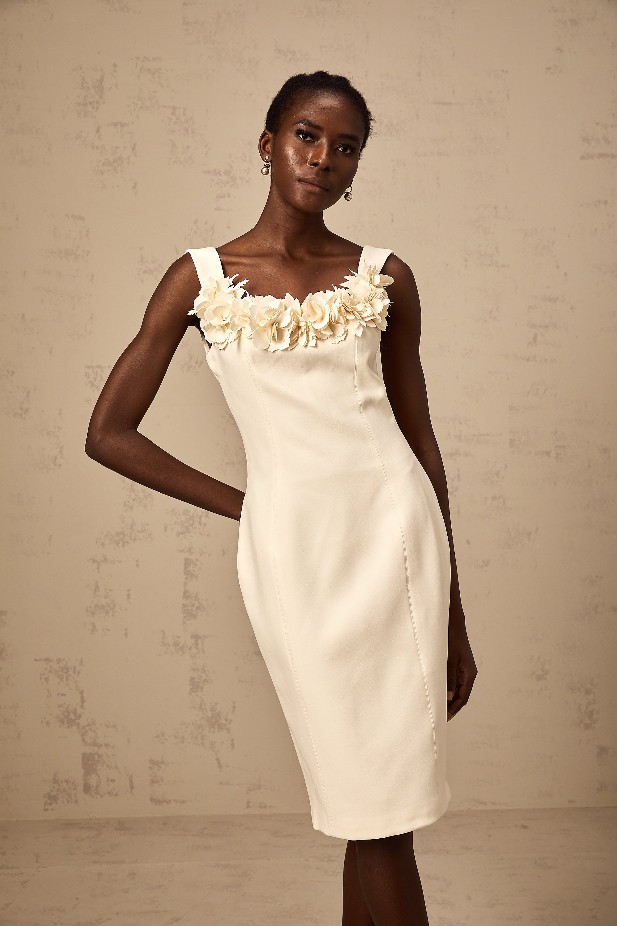 Vérane white 3d-petal sleeveless midi dress