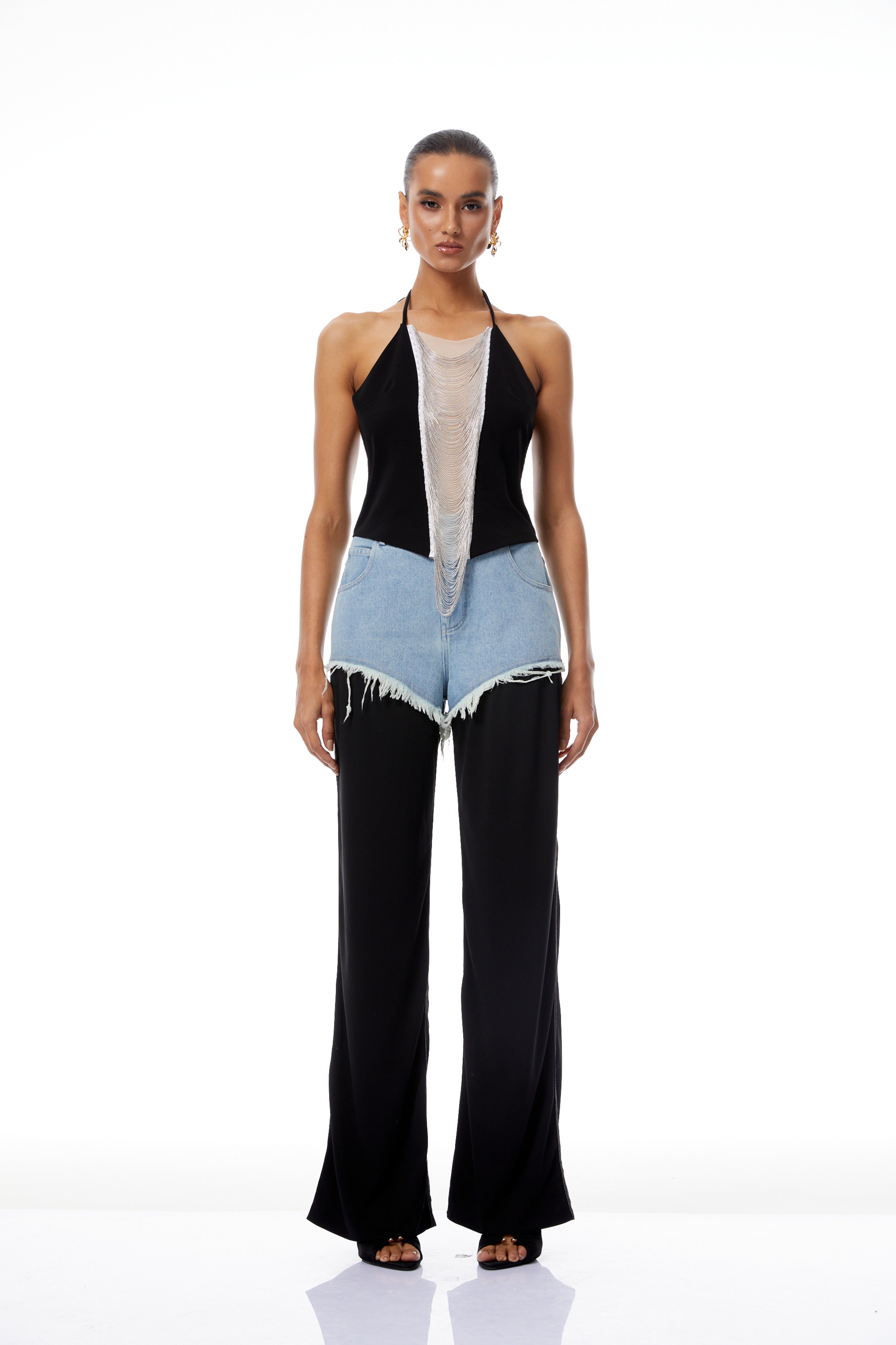 Carla Schwarzes Neckholder-Crop-Top mit Fransen