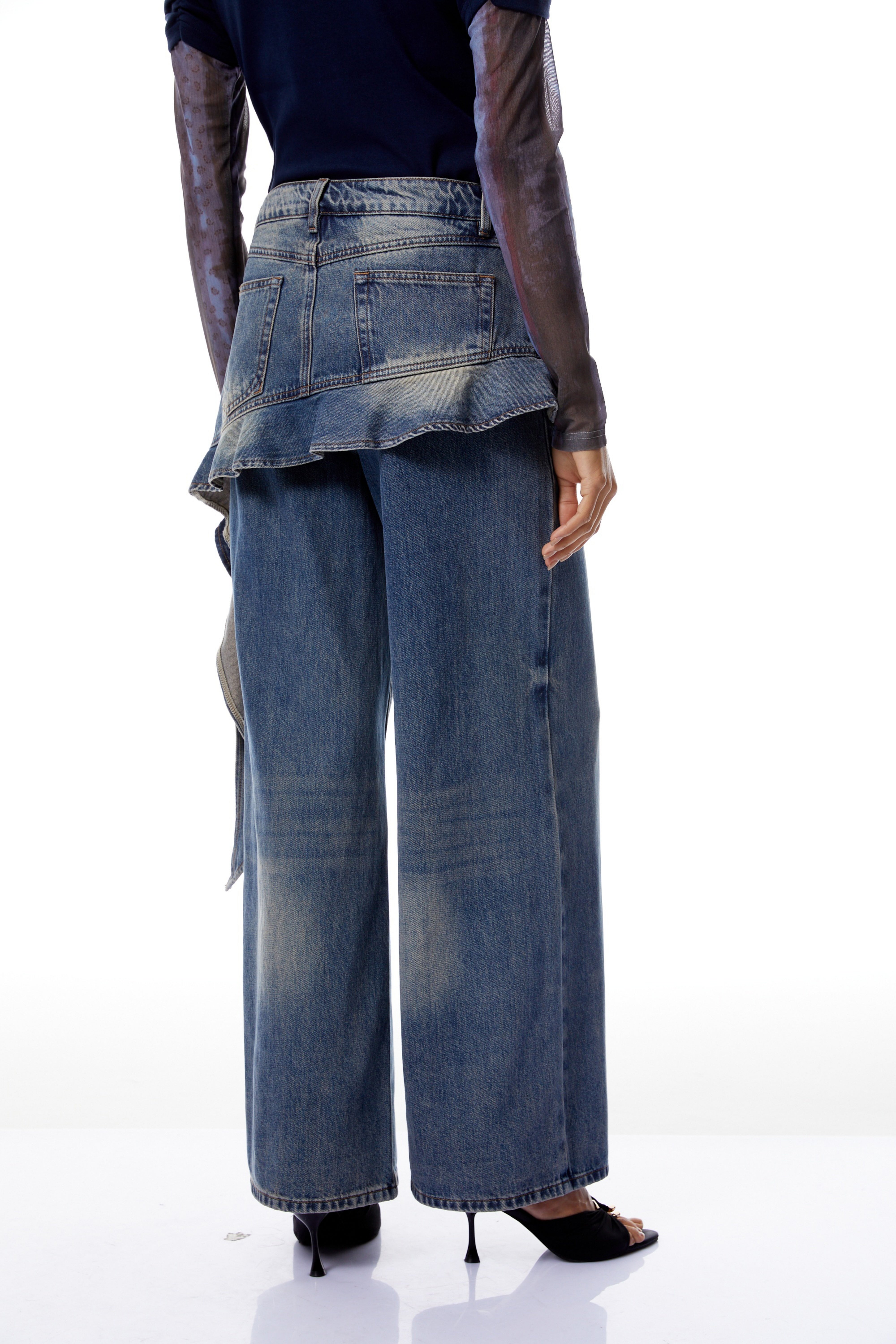 Zsófia بنطال جينز أزرق مزين بشريط مكشكش