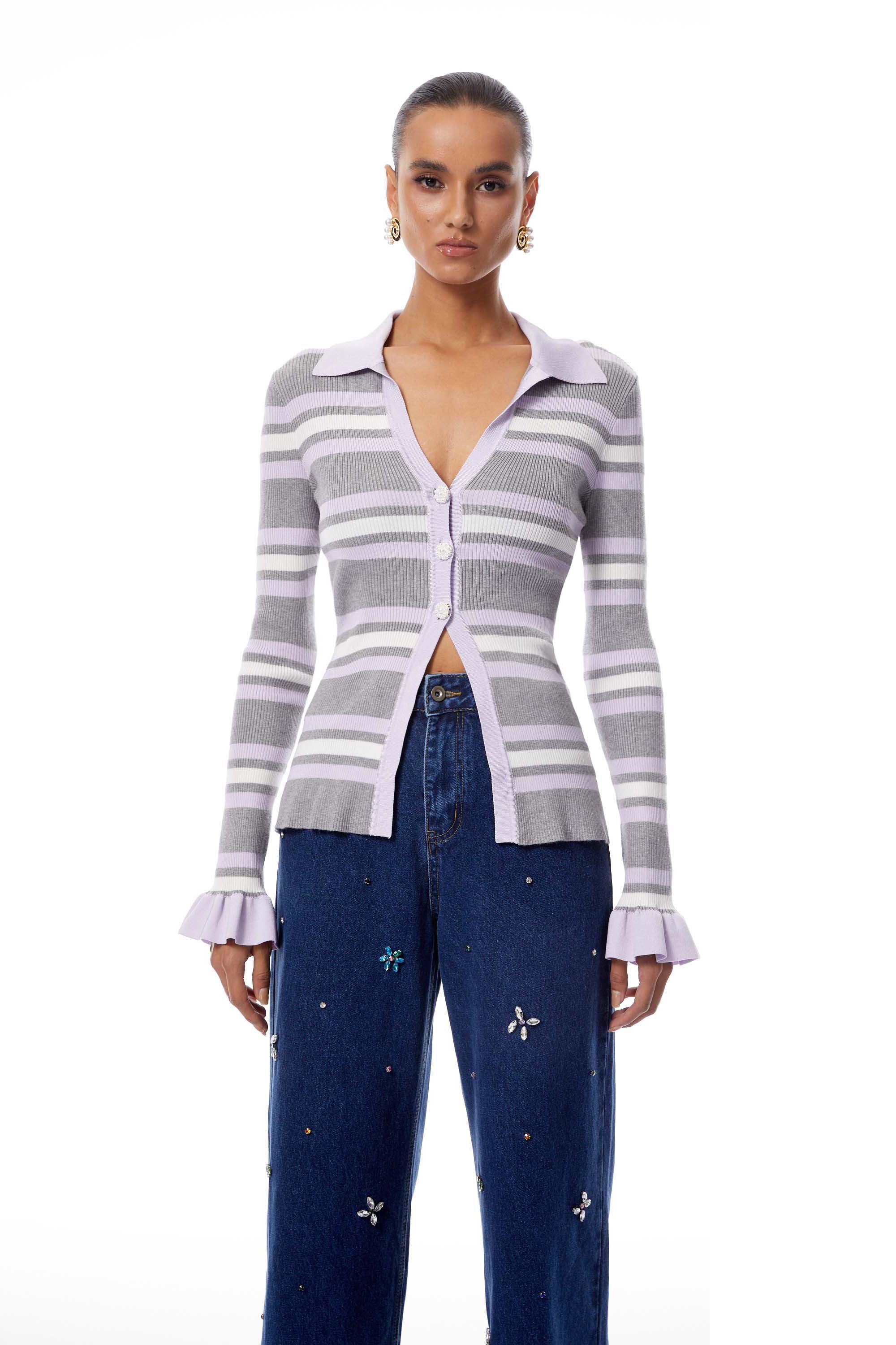 بلوزة محبوكة مخططة مضلعة بفتحة رمادية عسلي