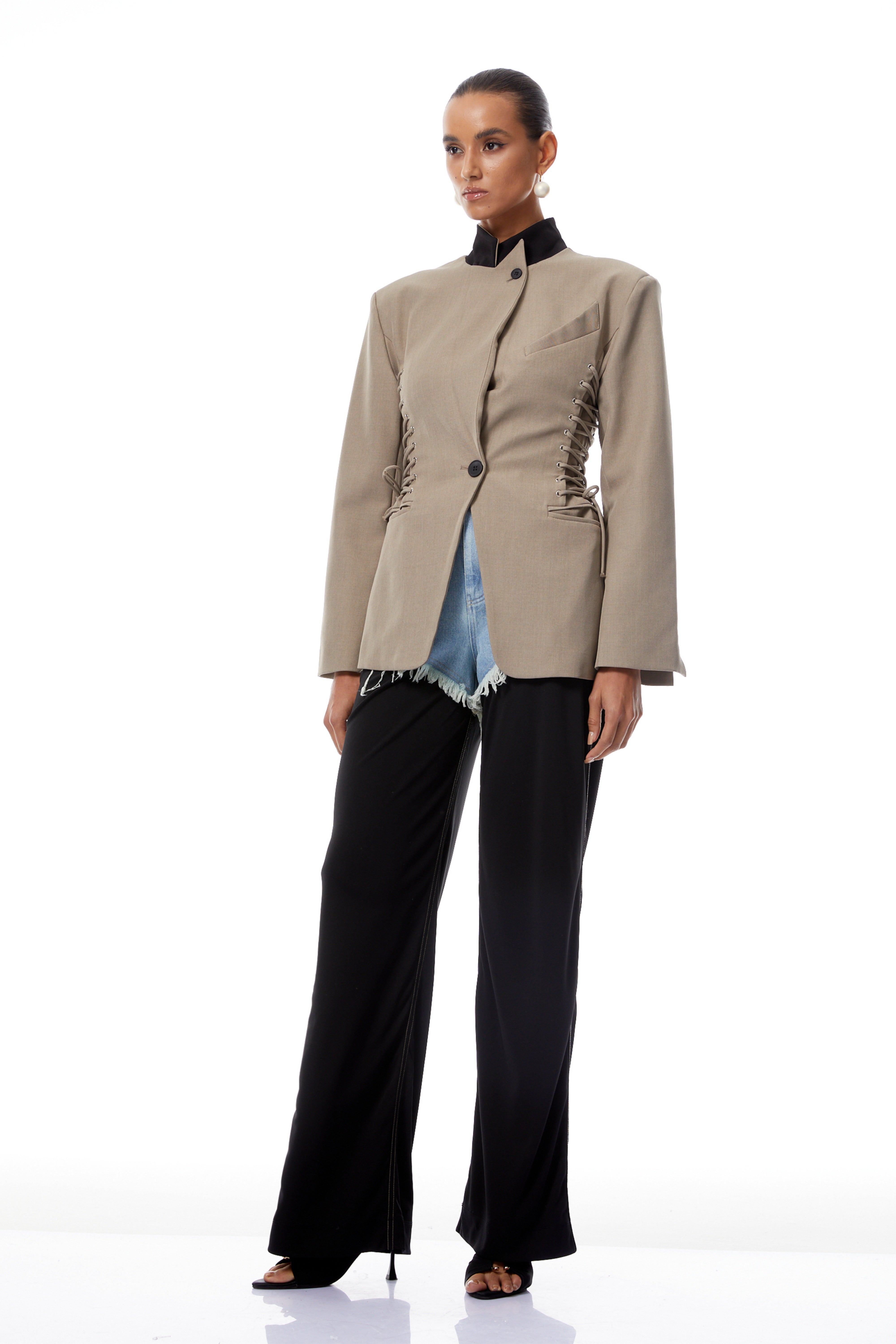 سترة إيليان جراي برباط وصدرية واحدة