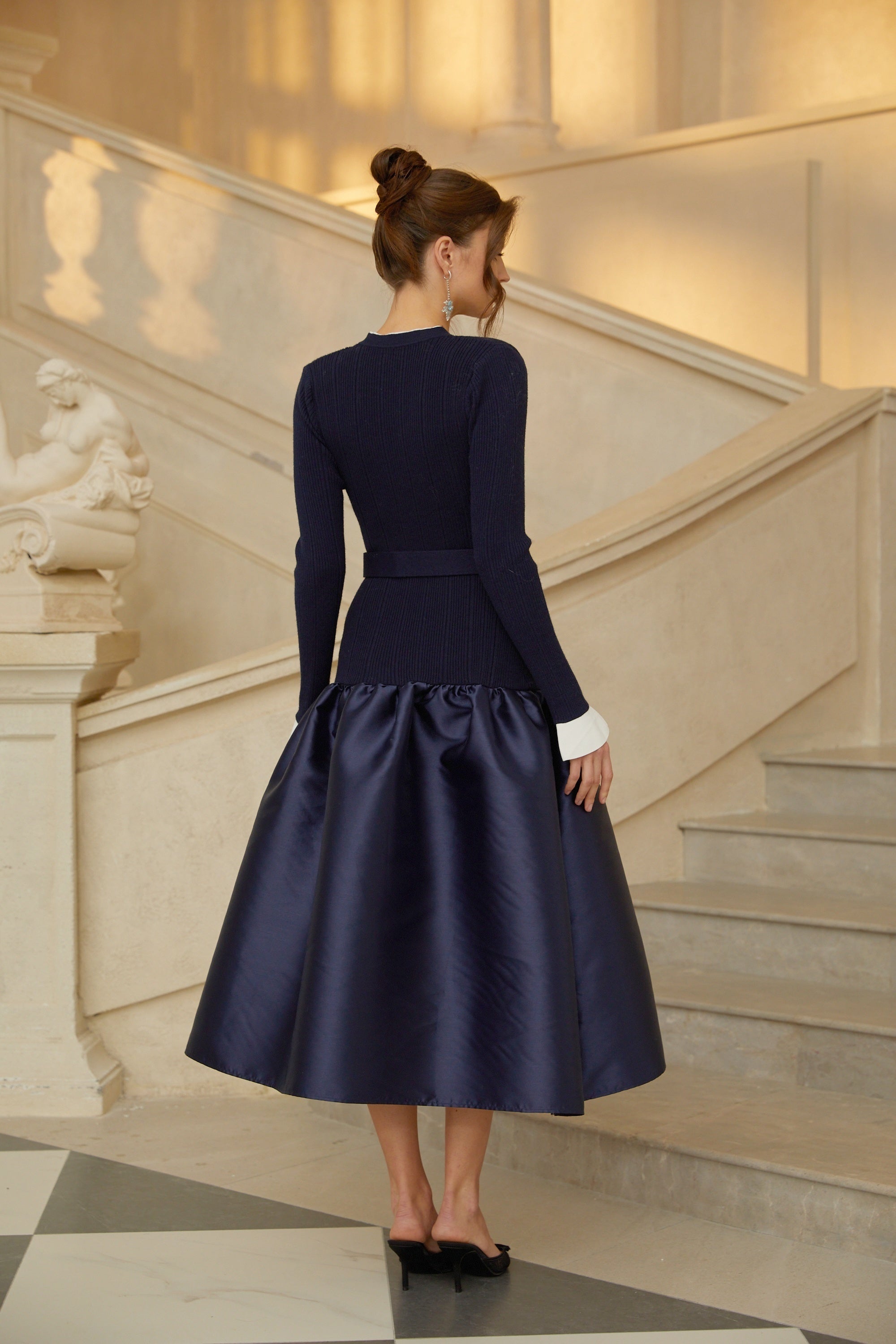 Secret Garden Midi Dress ネイビー　Mサイズ Secret Garden Midi Dress ネイビー Mサイズ 【公式通販】