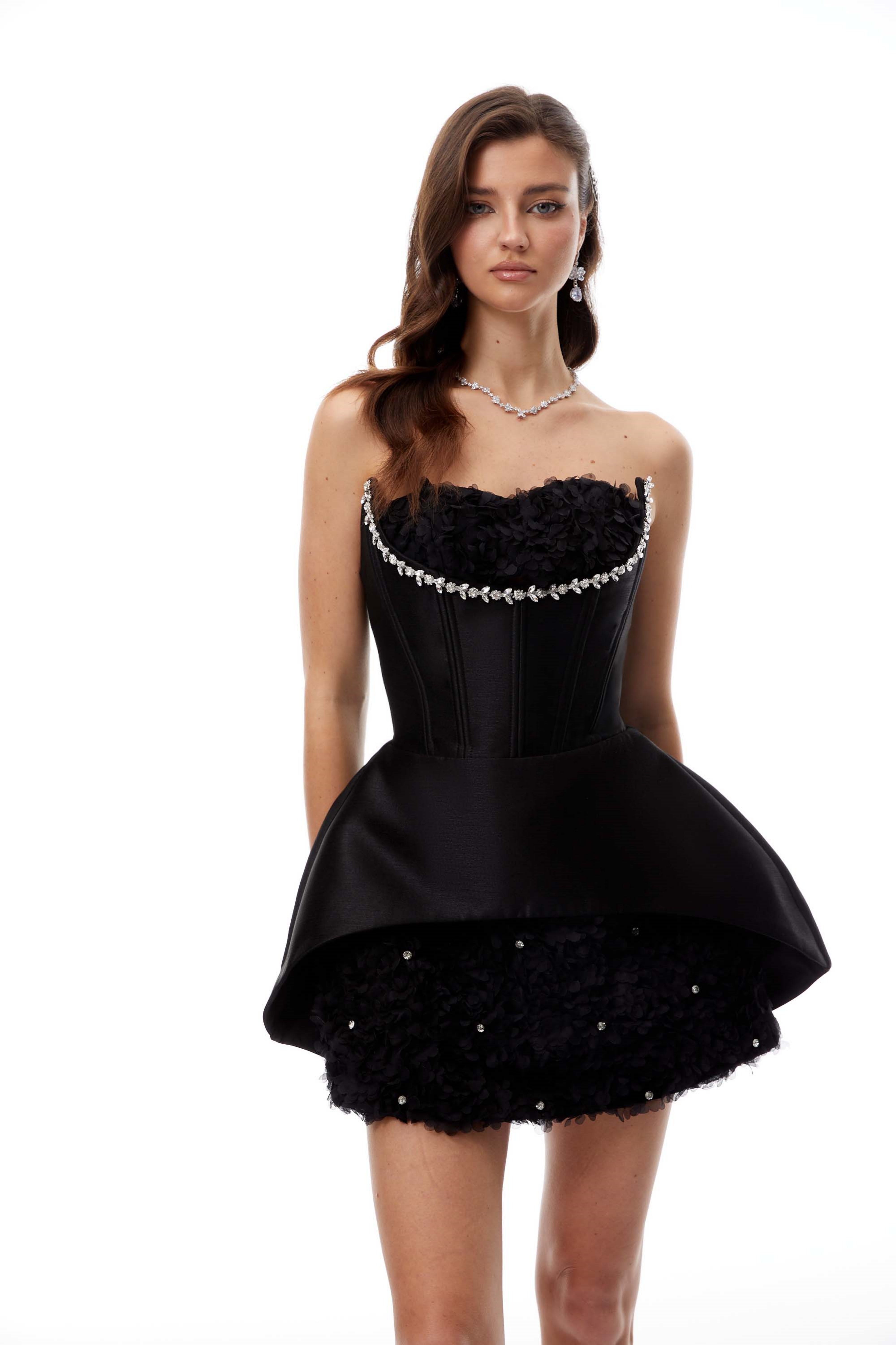 قميص فرناندي الأبيض المزين بلوحة شبكية من أحجار الراين