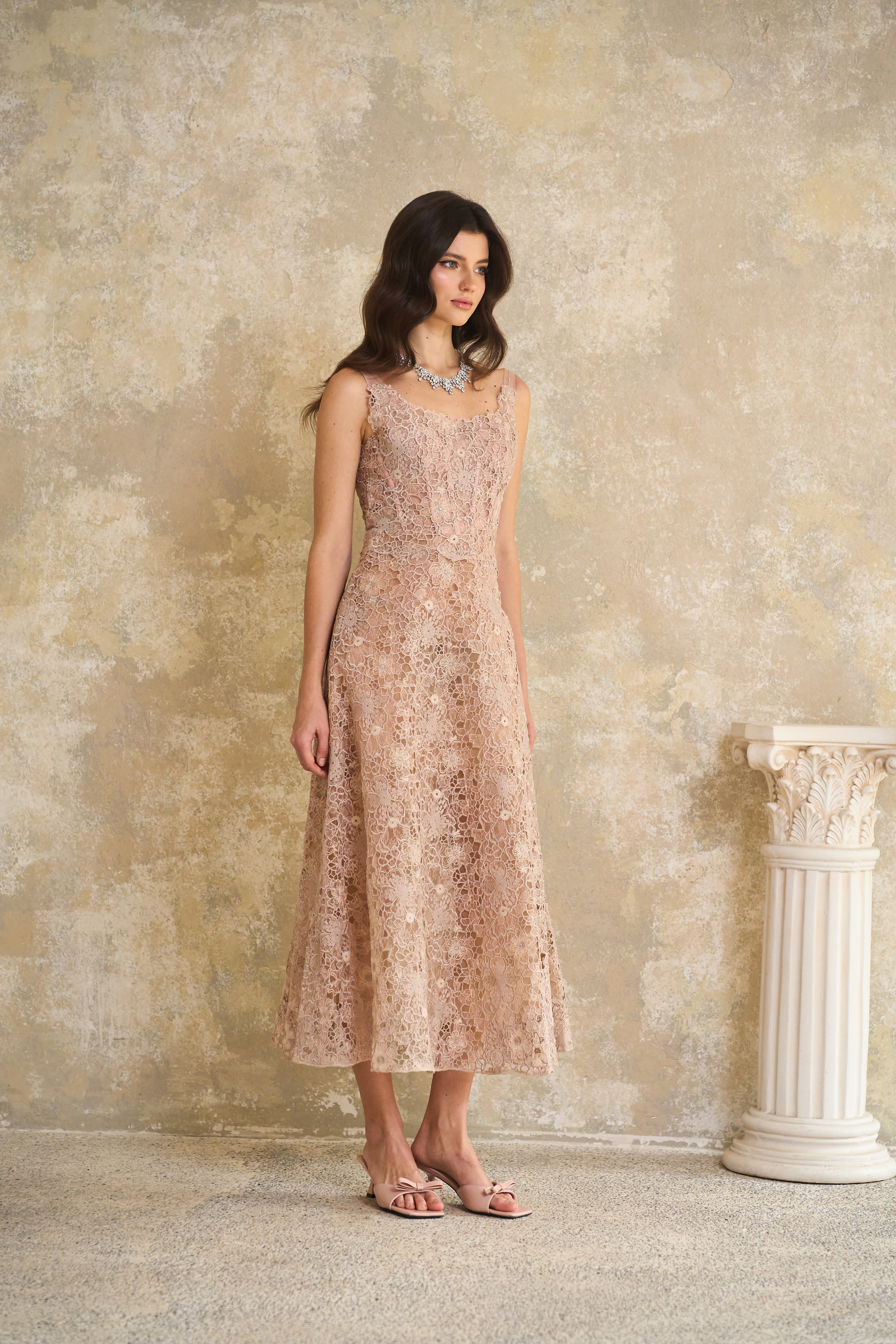 Kristoffer Pink Floral Lace Midi Dress