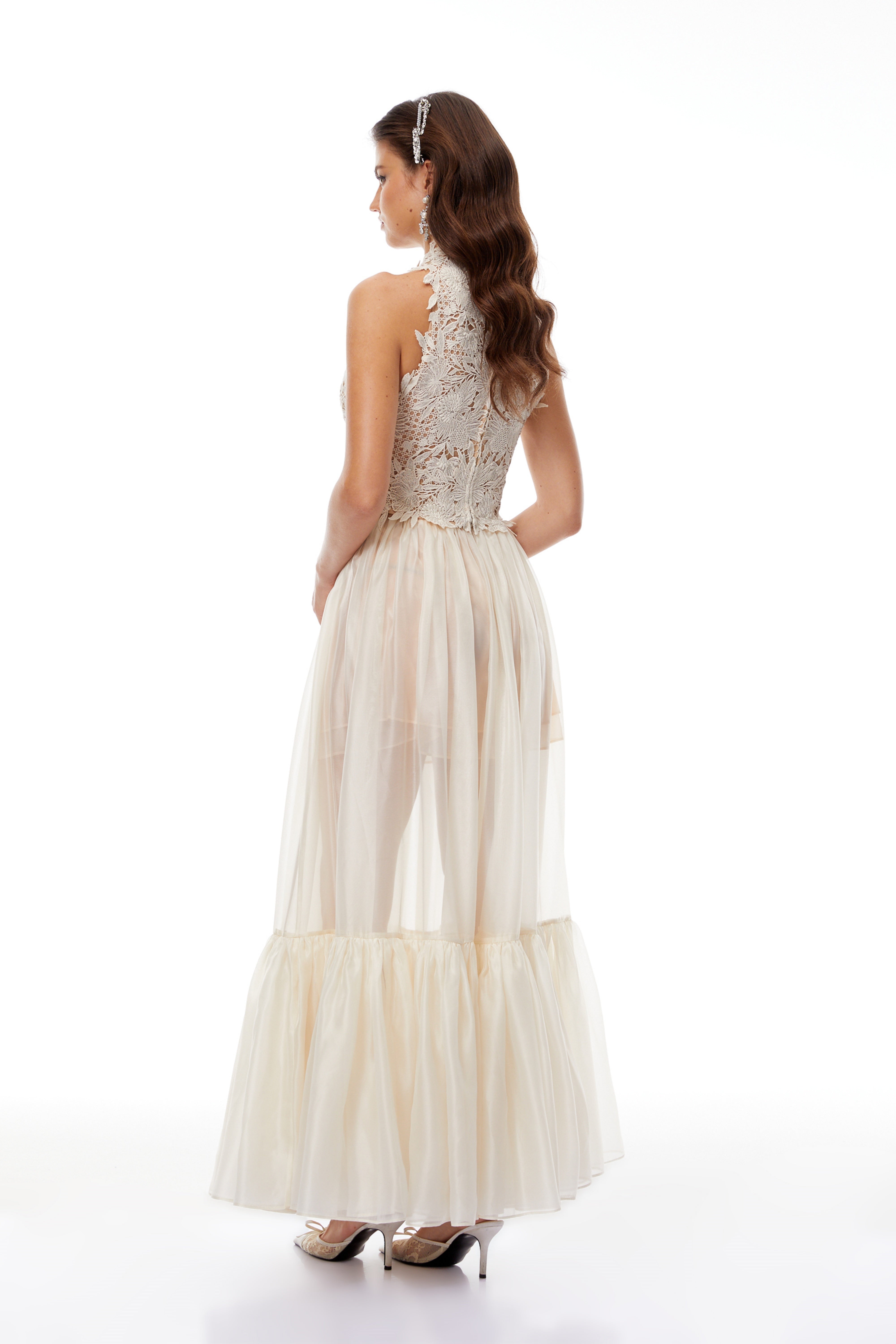 Nevaeh Cremefarbenes Set aus gehäkeltem Oberteil mit Blumenmuster und Stufenrock