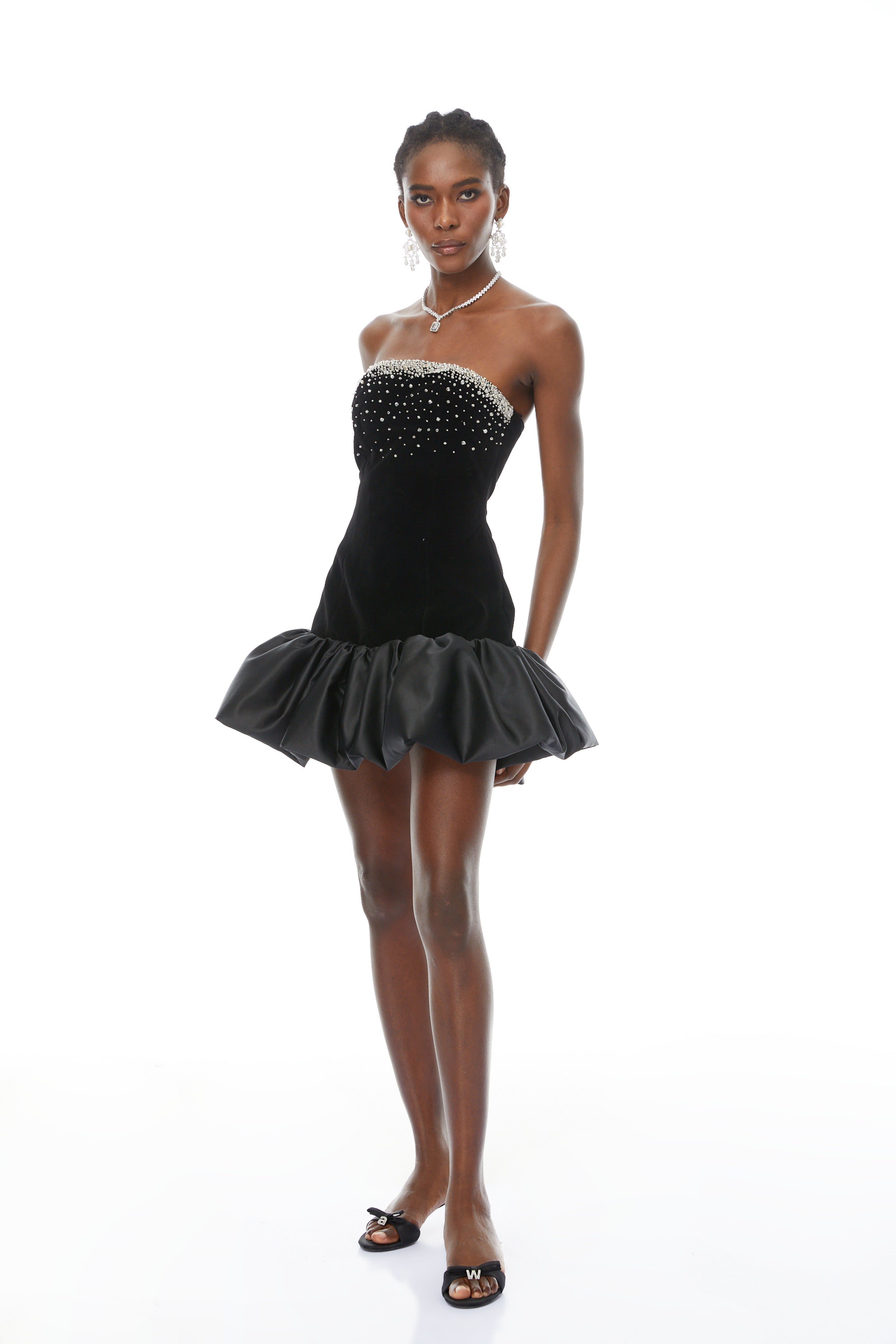 Lucía Black Beaded Embellished Velvet Mini Dress