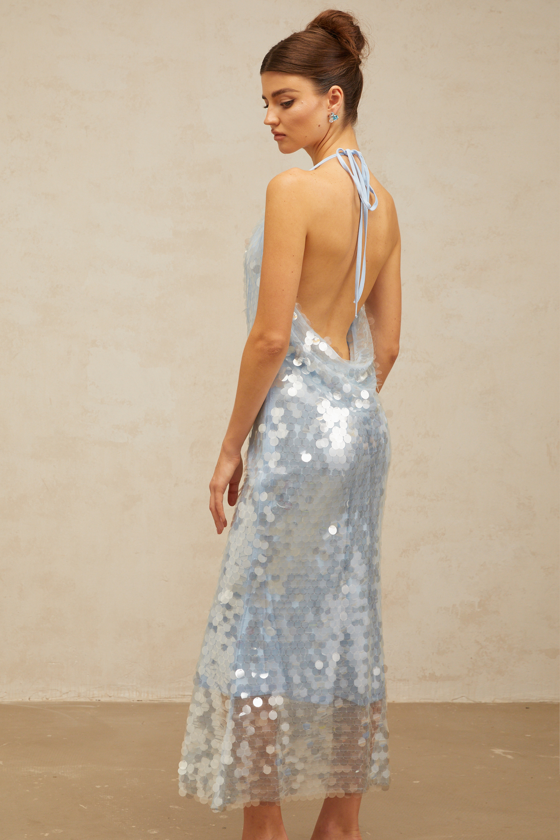 babette midi dress Babette Blue halterneck sequined midi dress M / Blue