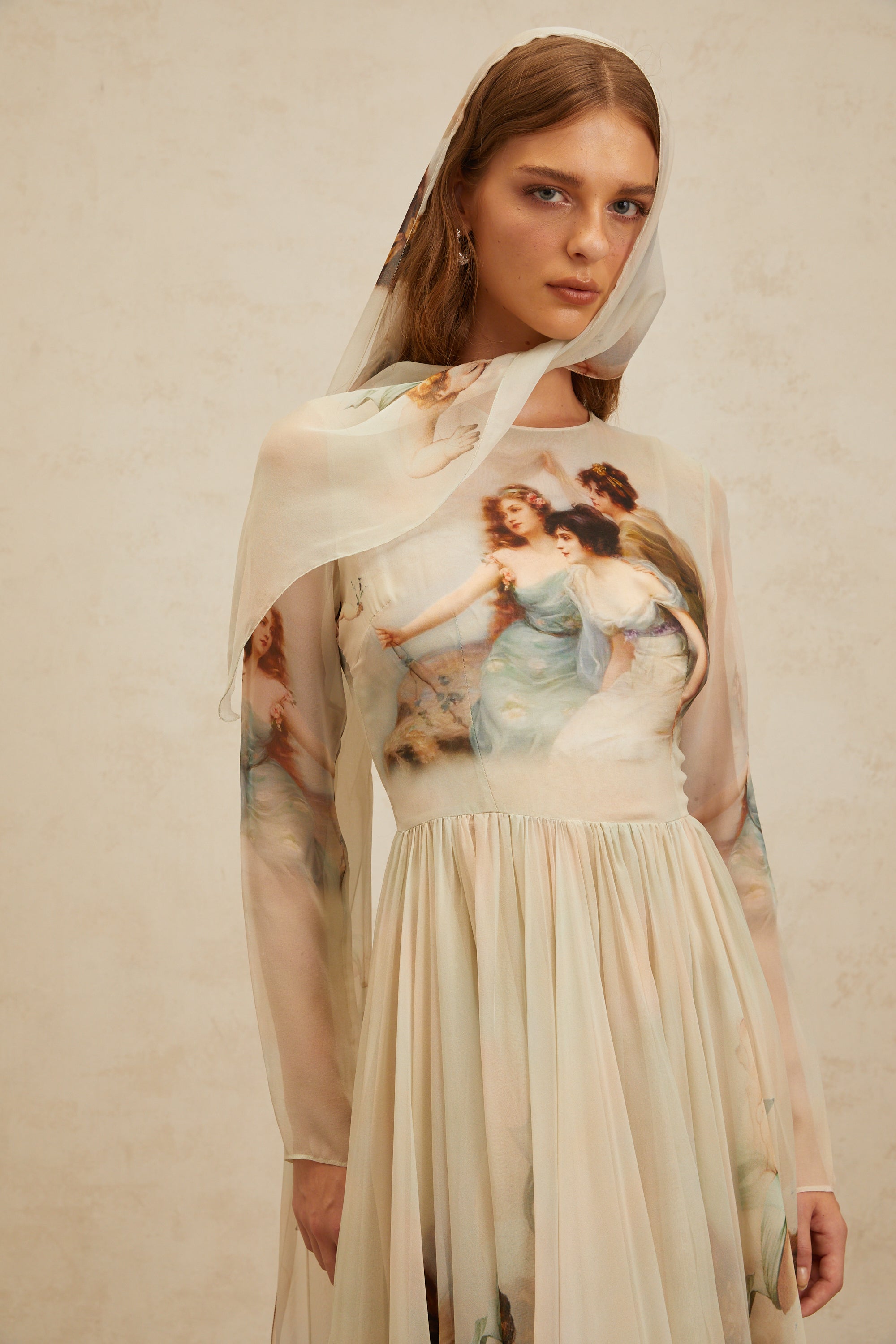 Manon Grünes Maxikleid aus Seide mit grafischem Print