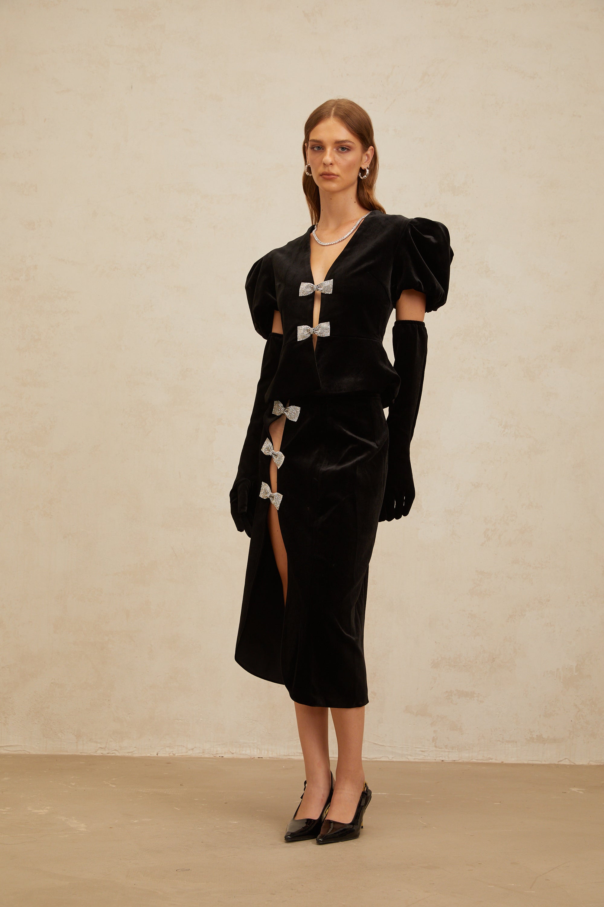 Adèle Black Bowknot Cut-Out Velvet Top & Skirt Matching Set