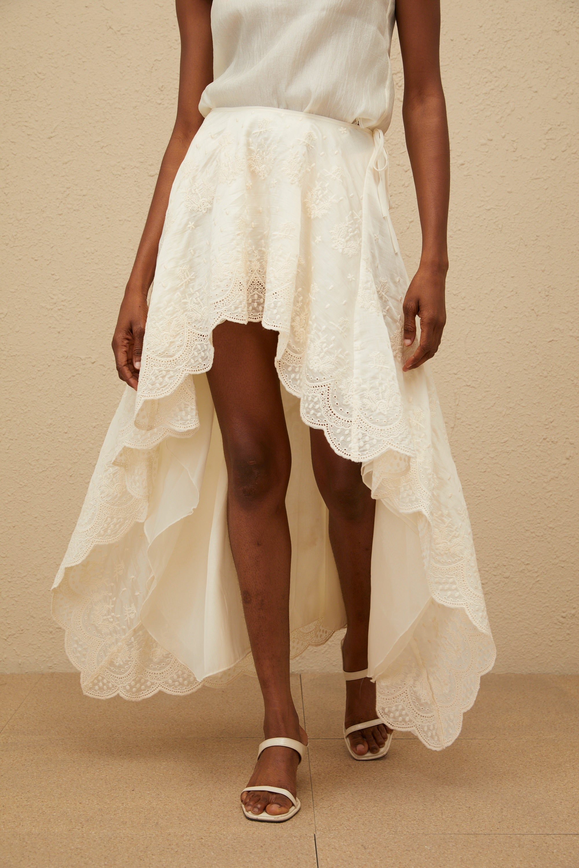 Éthérée Neutral Lace Trim Top & Skirt Set (Final Sale-US Only)